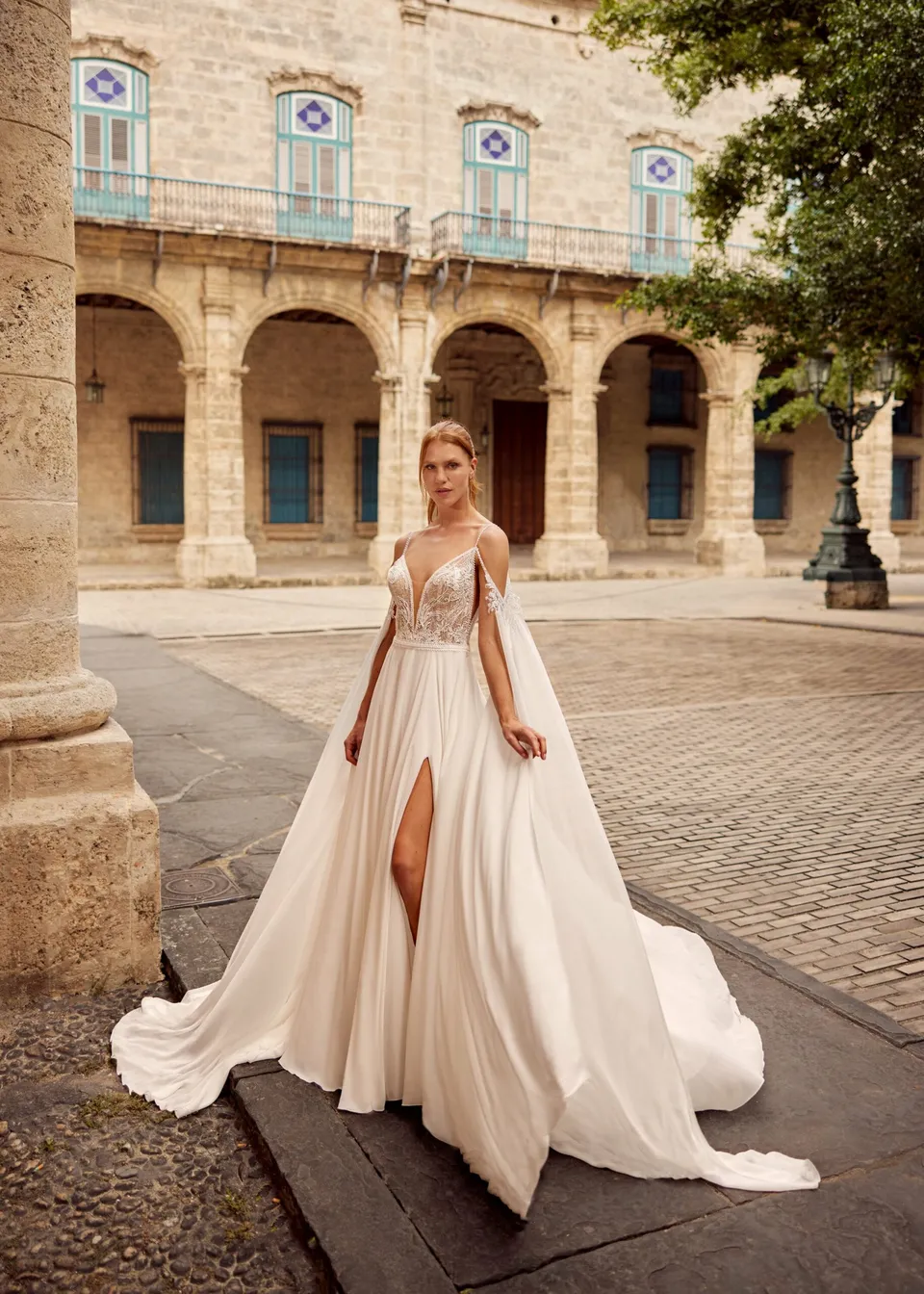 gbs-herve-paris-bridal-lumen-brautkleid-libre-collection image 1