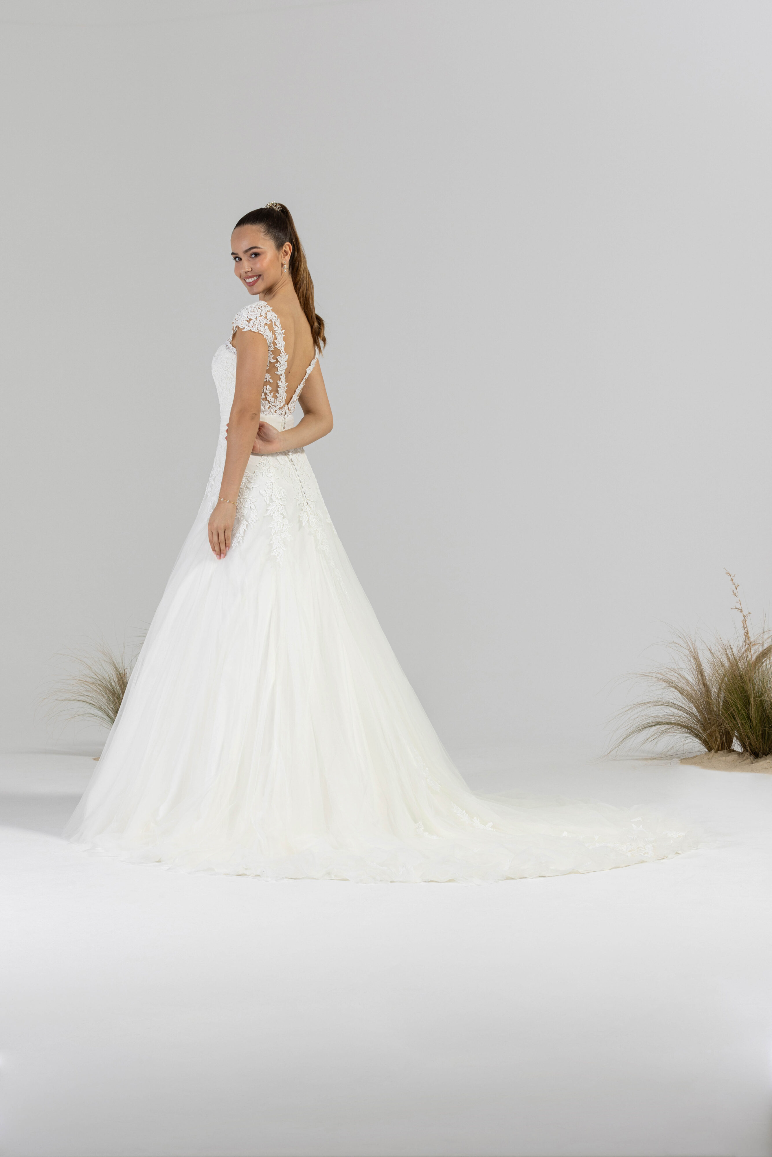 eglantine-laurier-brautkleid-ivoire-blanc-gr-34-70 image 3