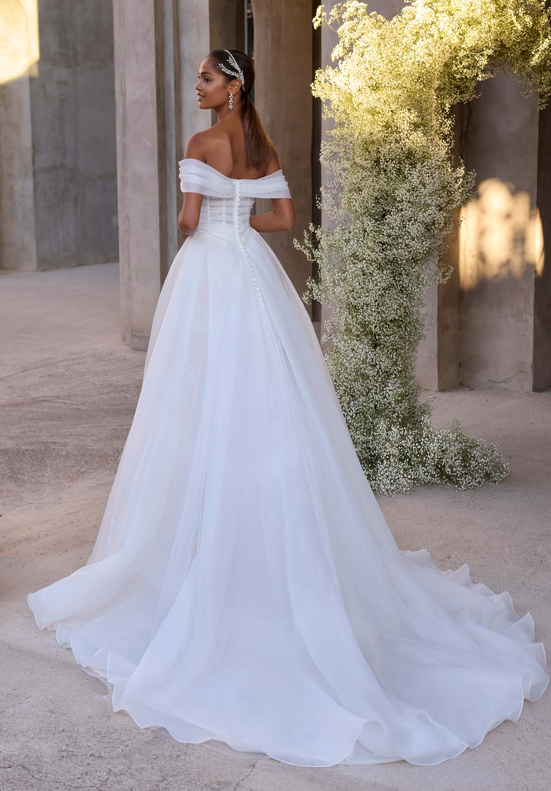 morilee-damara-brautkleid-ballkleid-organza-mit-basque-taille image 3