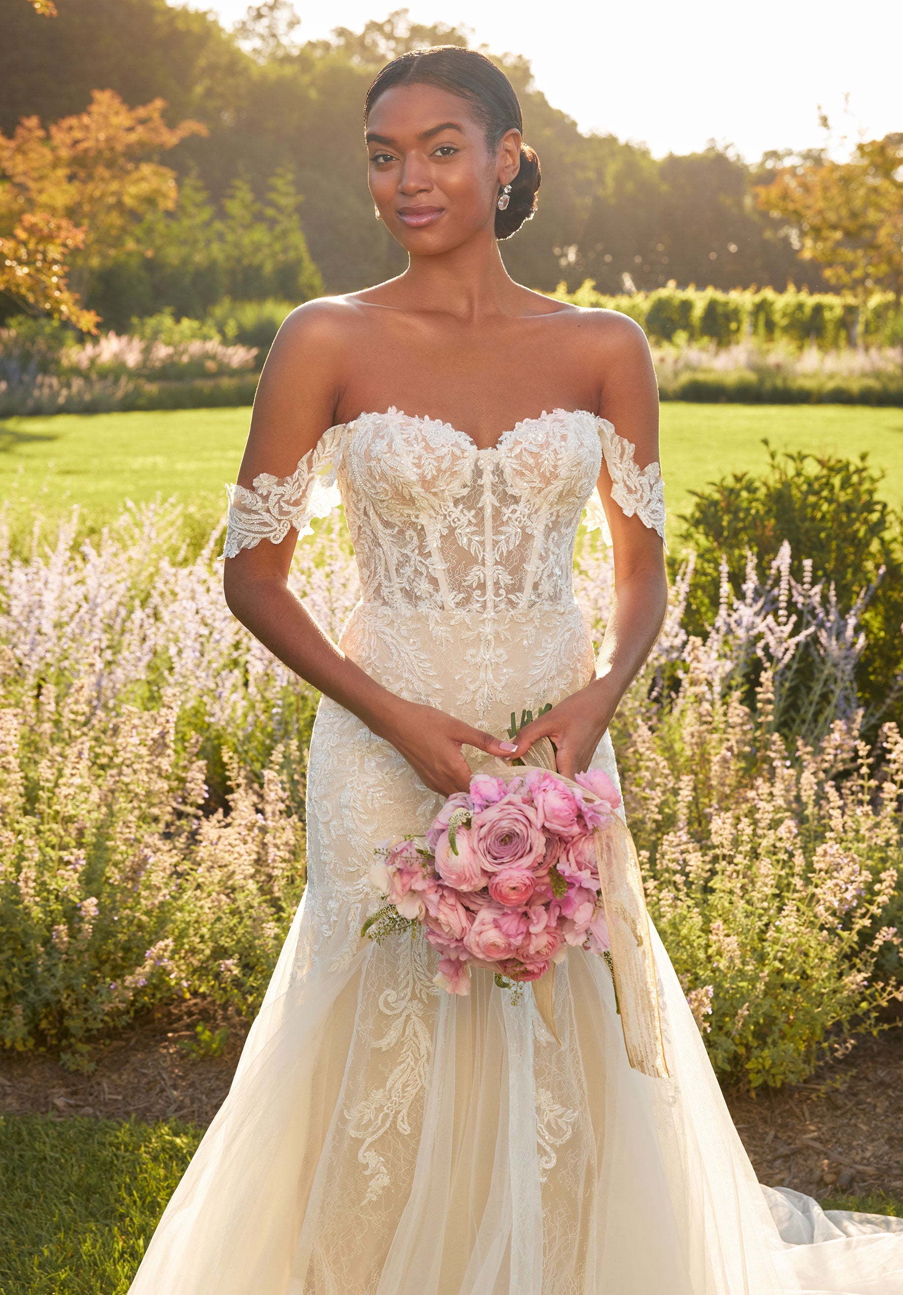 morilee-sunrose-brautkleid-fit-and-flare-aus-t-ll-und-chantilly-spitze image 2
