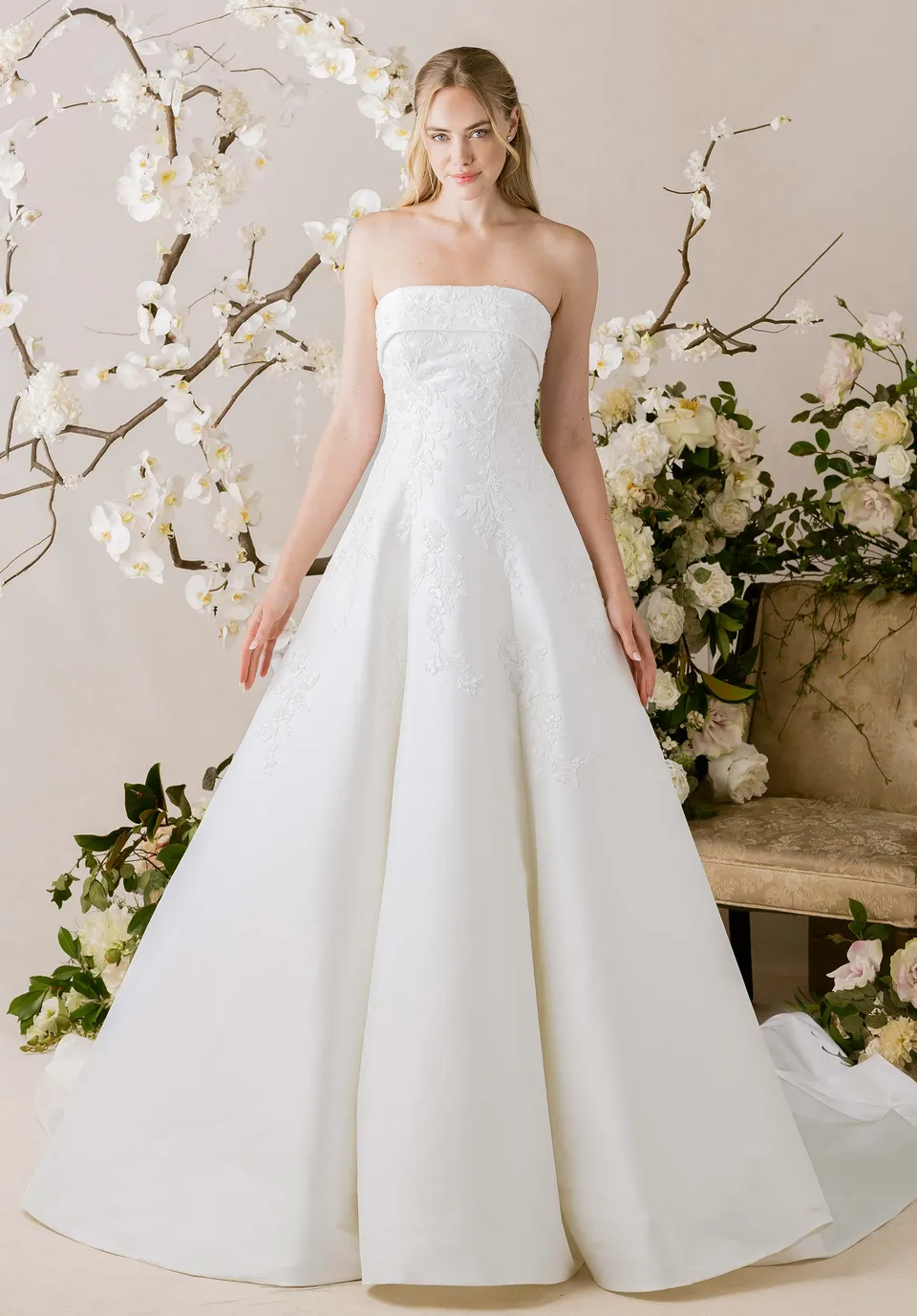 morilee-isadora-mikado-a-linie-brautkleid-mit-perlen-spitze image 1