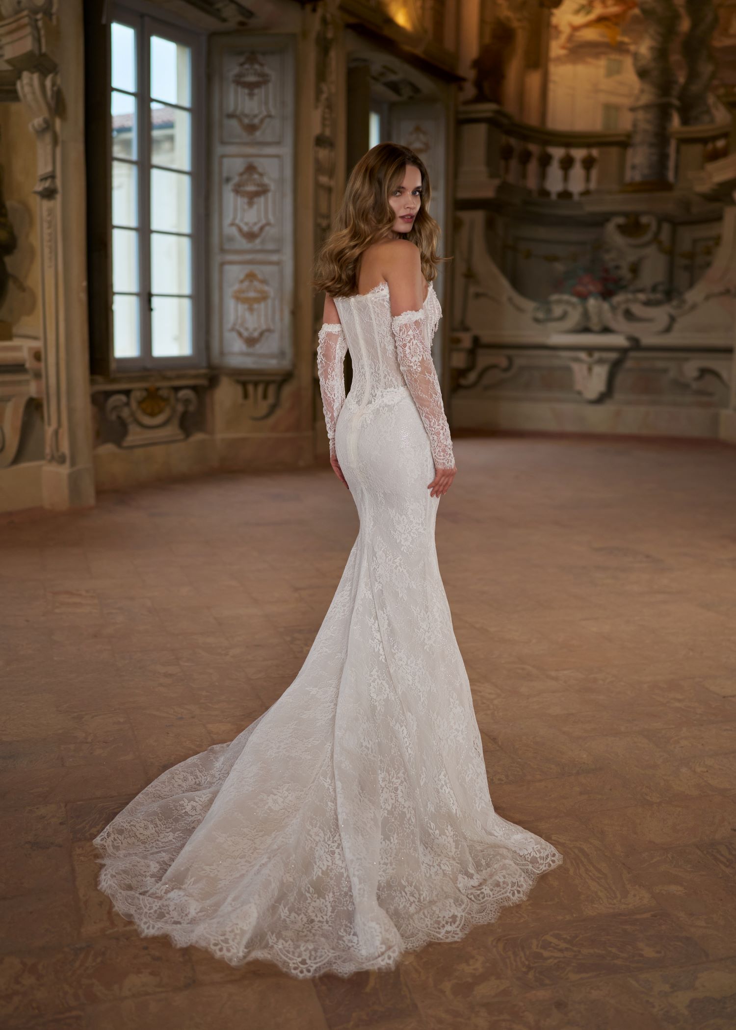 gbs-herve-paris-bridal-nele-brautkleid-novel-collection image 2