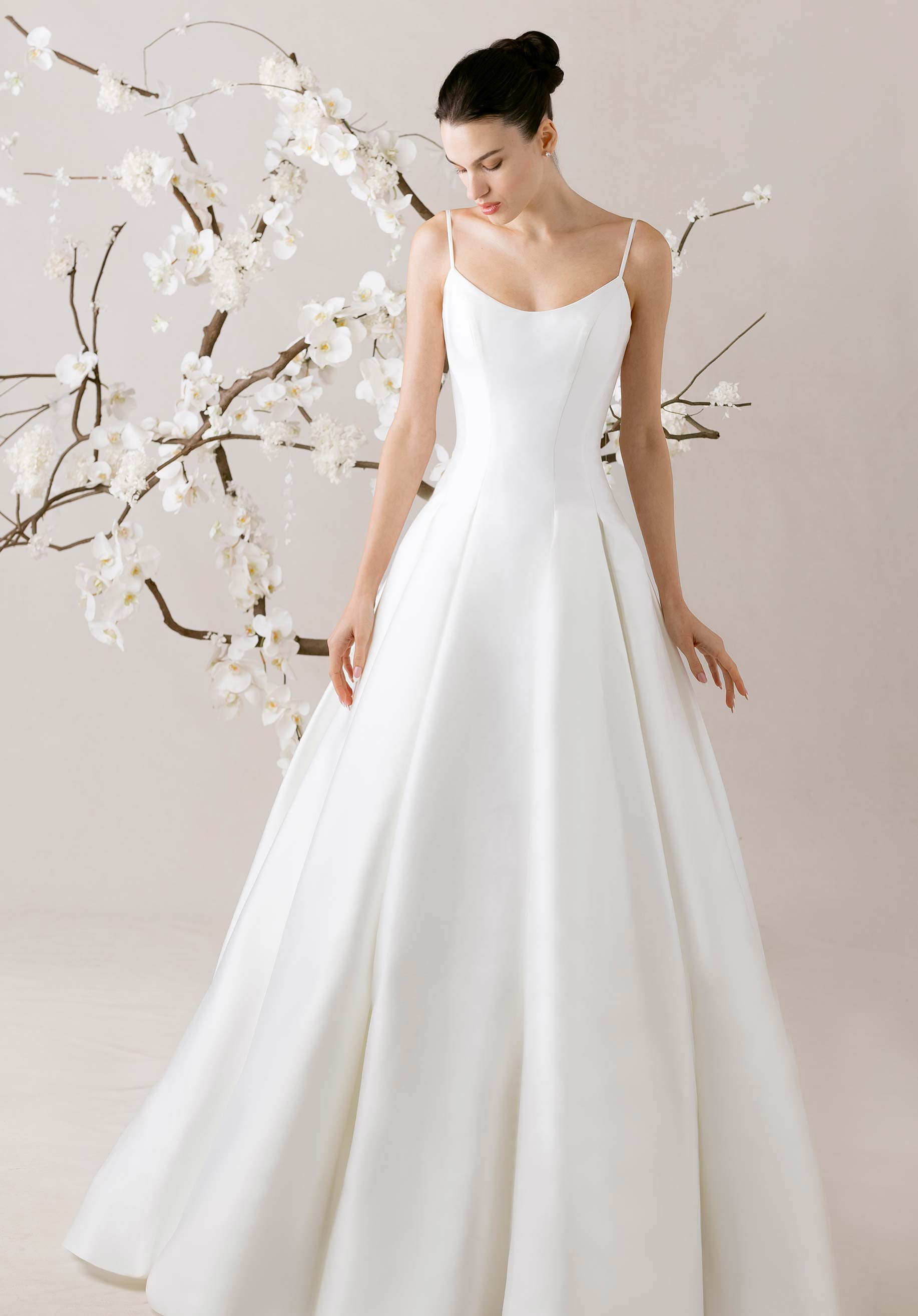 morilee-vivienne-brautkleid-mikado-ballkleid image 2