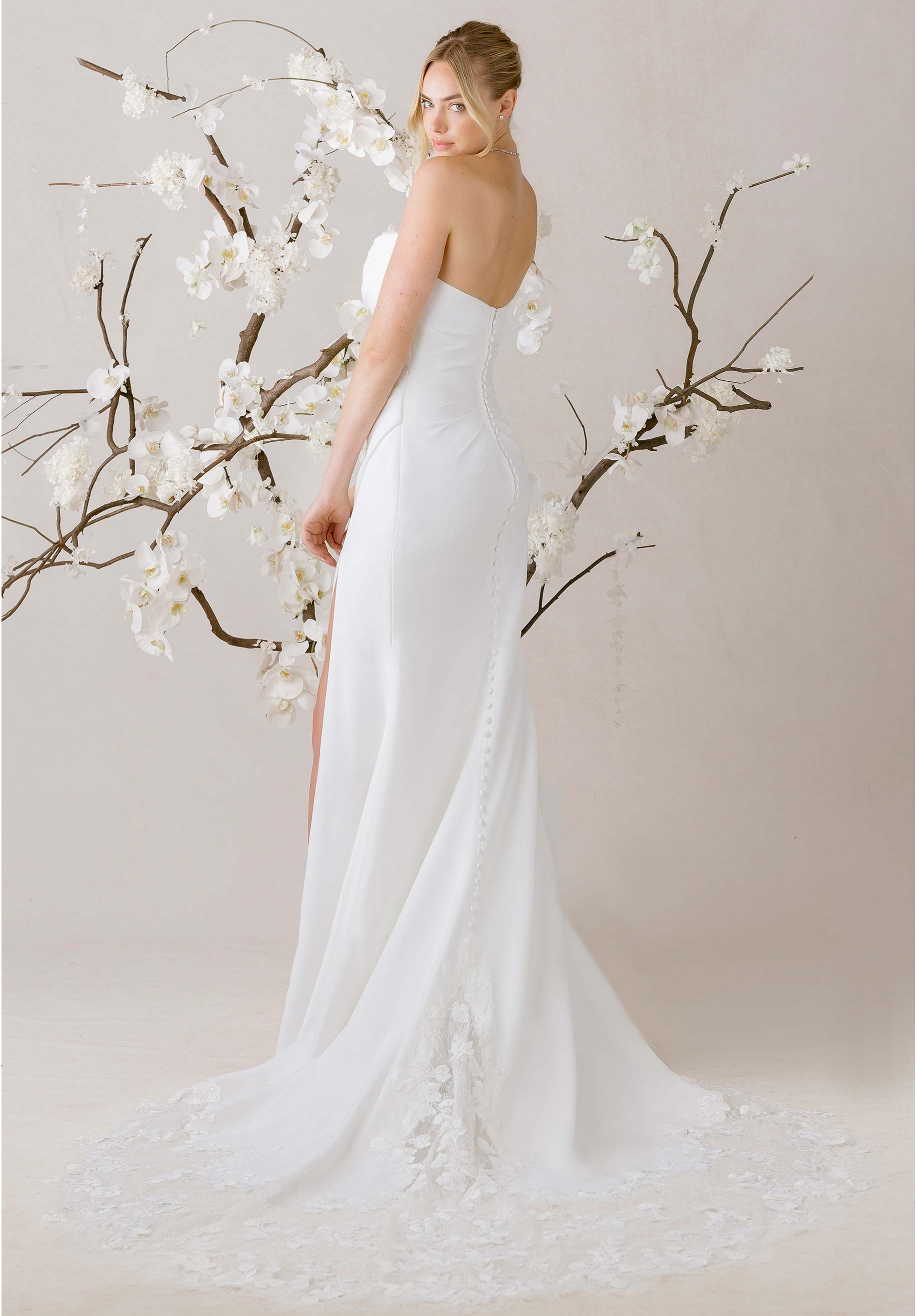 morilee-isola-brautkleid-satin-sheath image 3