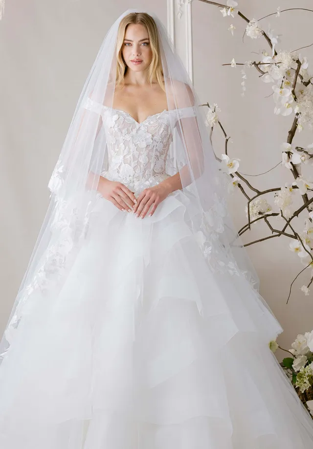 morilee-kya-brautkleid-mit-r-schen-t-llrock-und-schn-rkorsett image 1