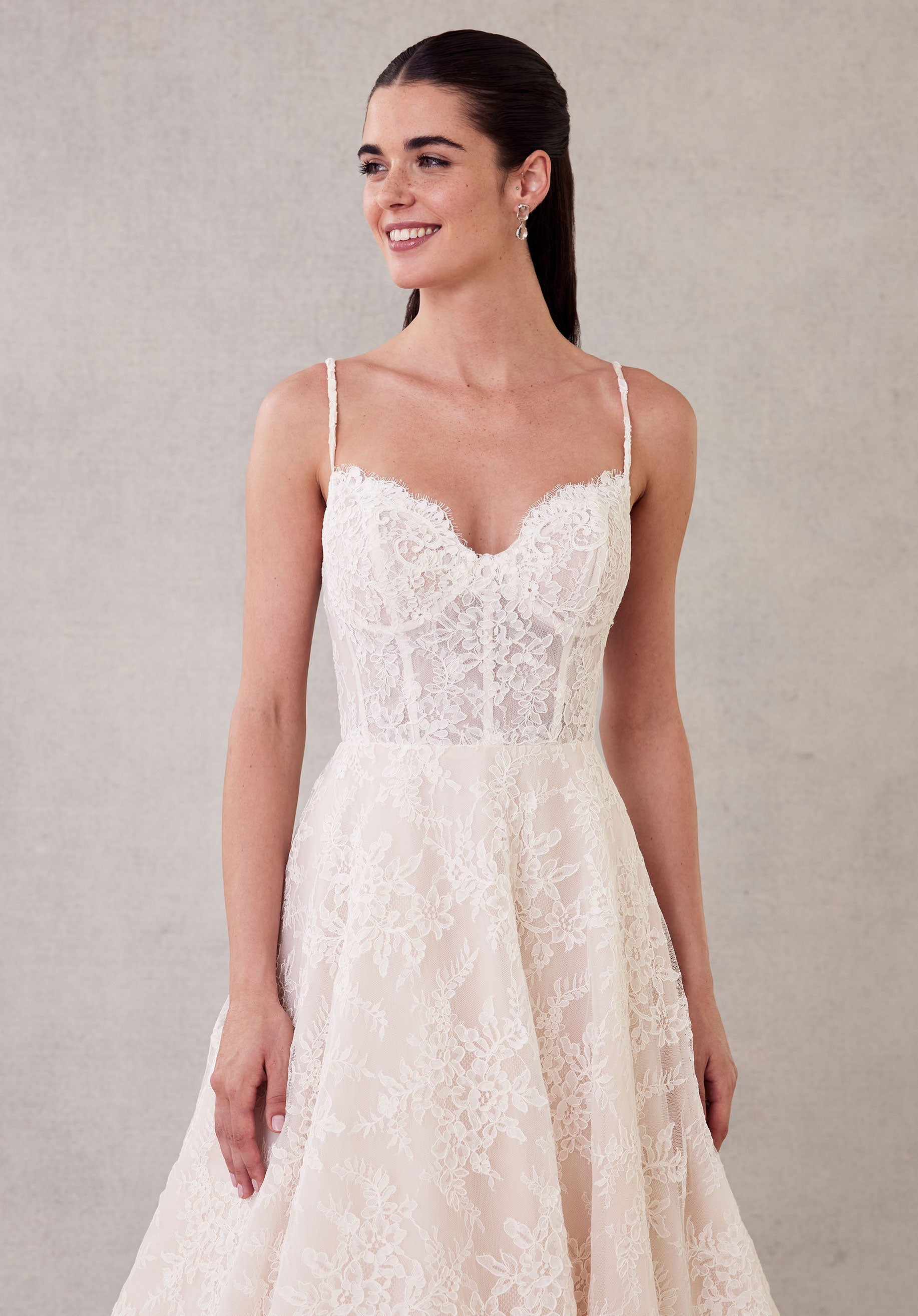 morilee-speare-brautkleid-ballkleid-alencon-spitze-korsett image 2