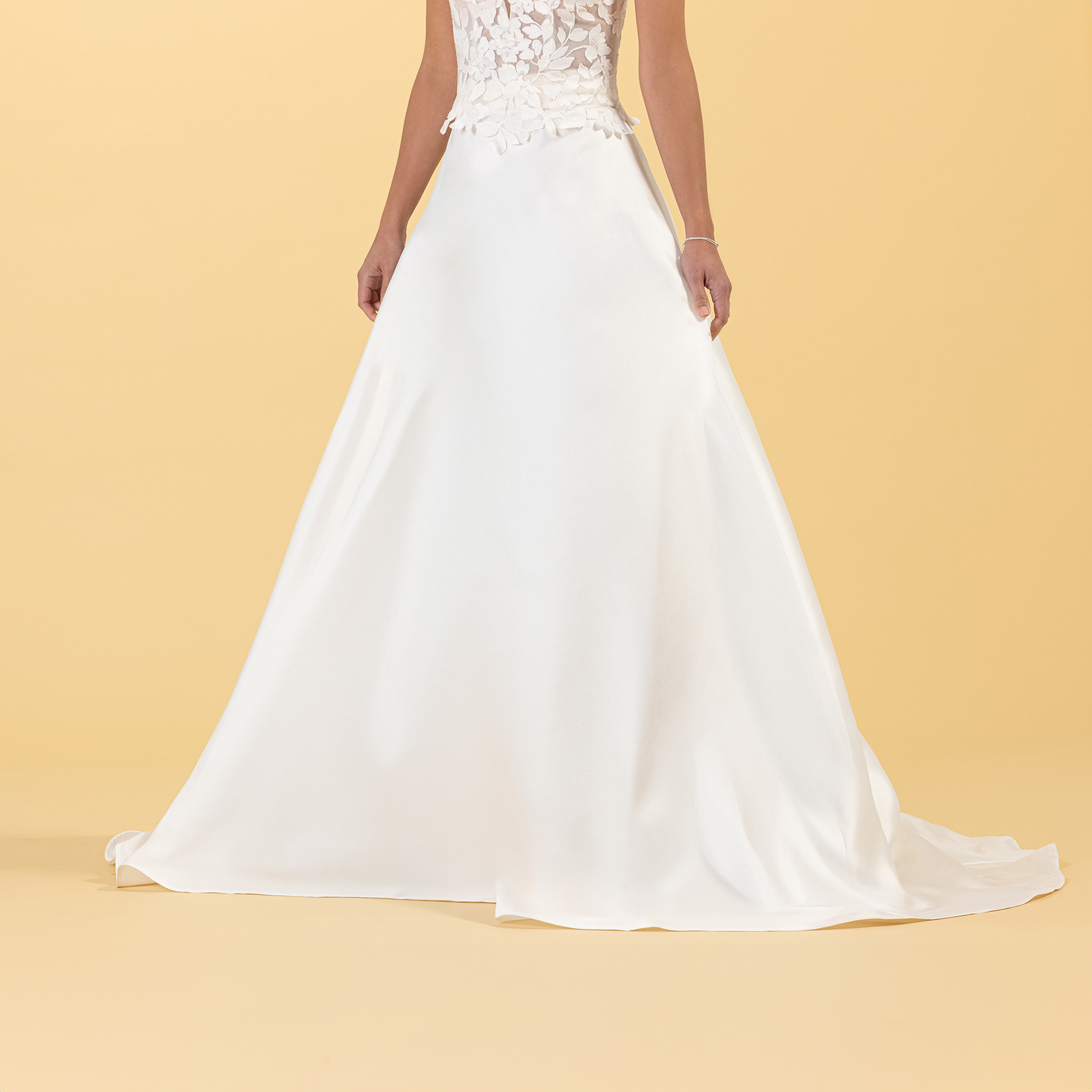 eglantine-sk200526-mix-match-brautkleid image 1