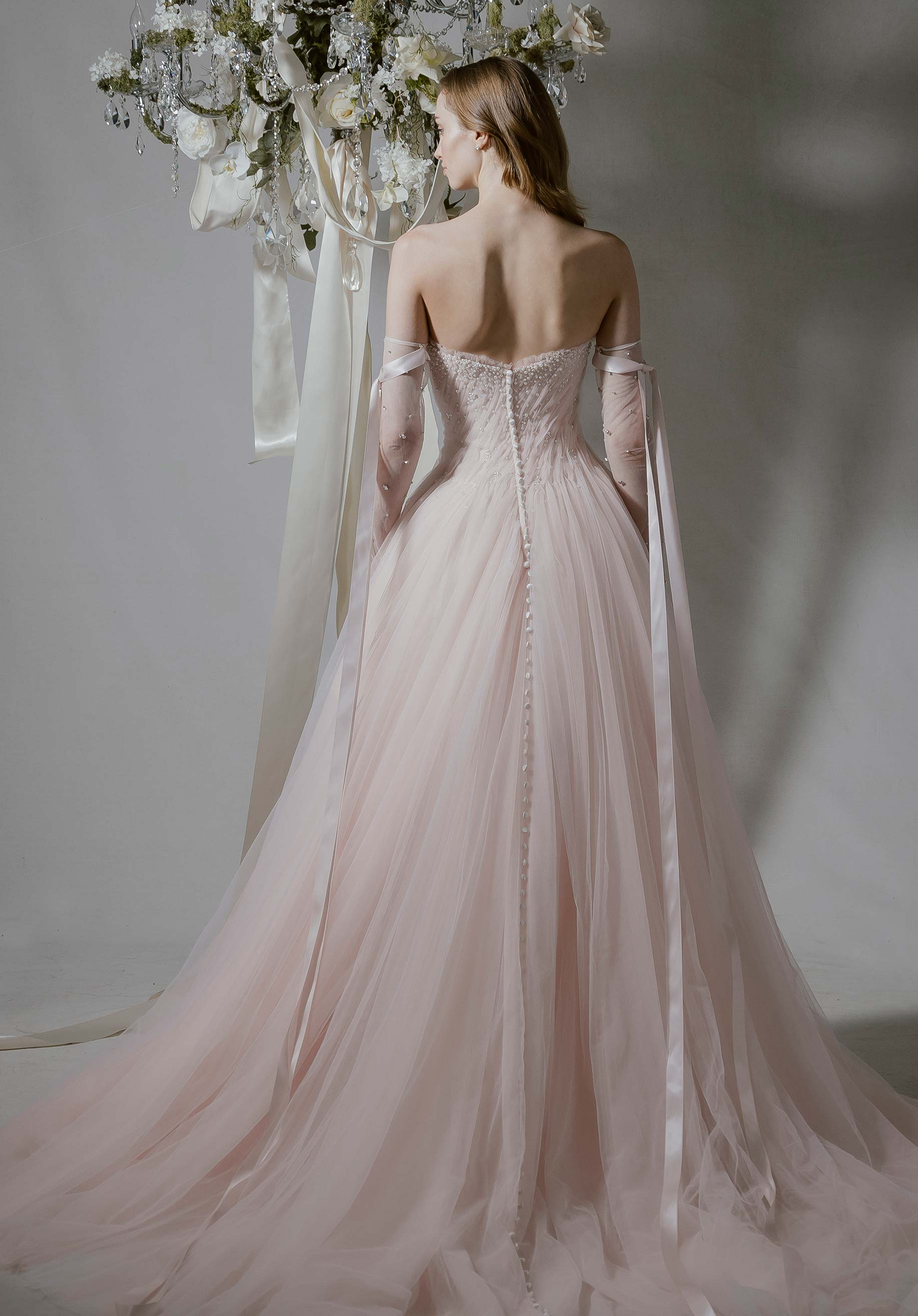 morilee-sol-ne-brautkleid-hi-low-mit-t-ll-und-unterrock image 5
