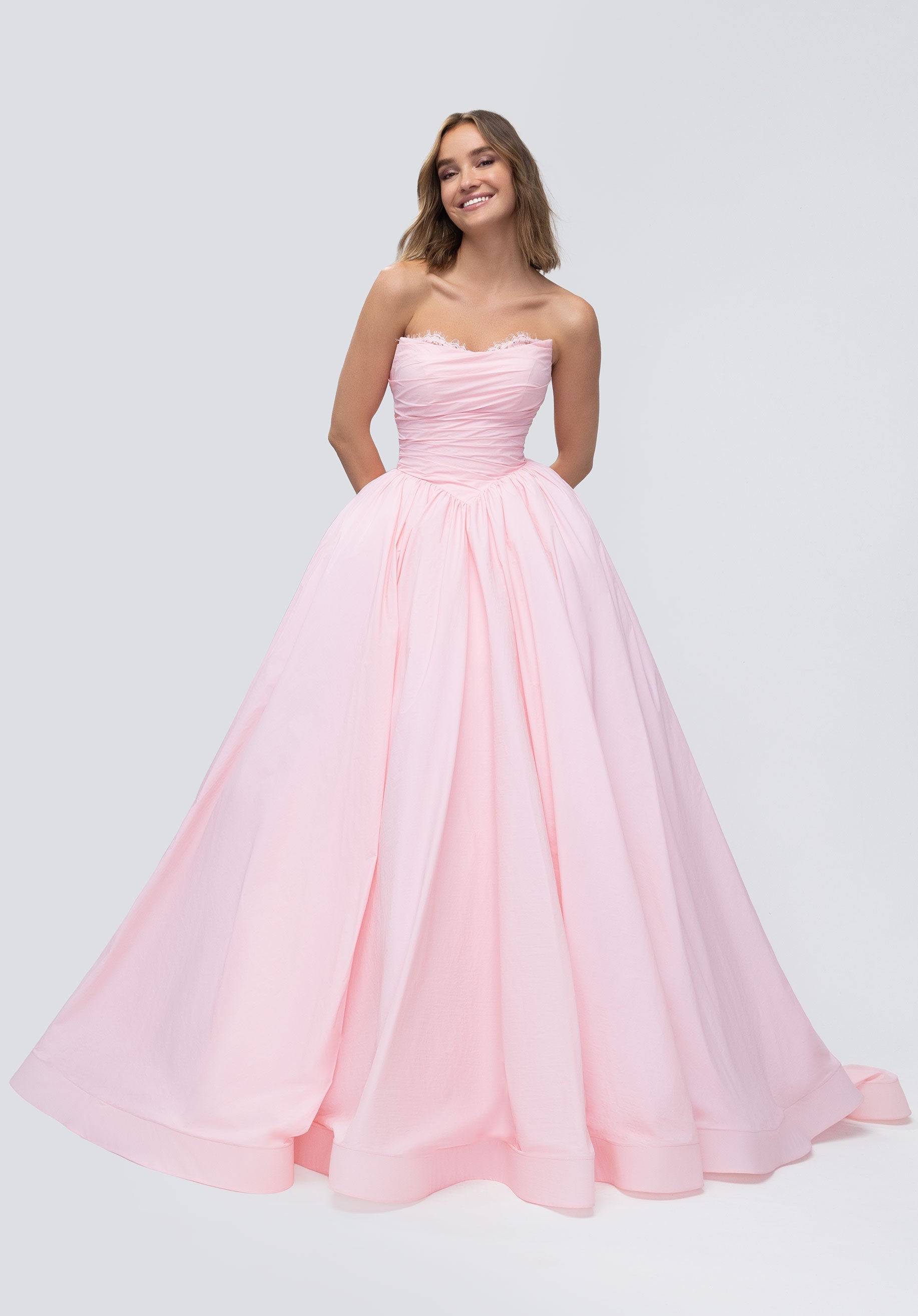 morilee-chantilly-lace-taft-party-ballkleid-mit-basque-taille image 1
