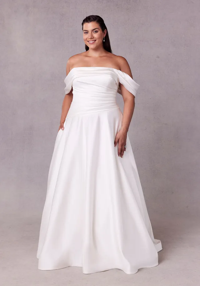 morilee-syndy-brautkleid-off-shoulder-satin-ballkleid-in-ivory image 1