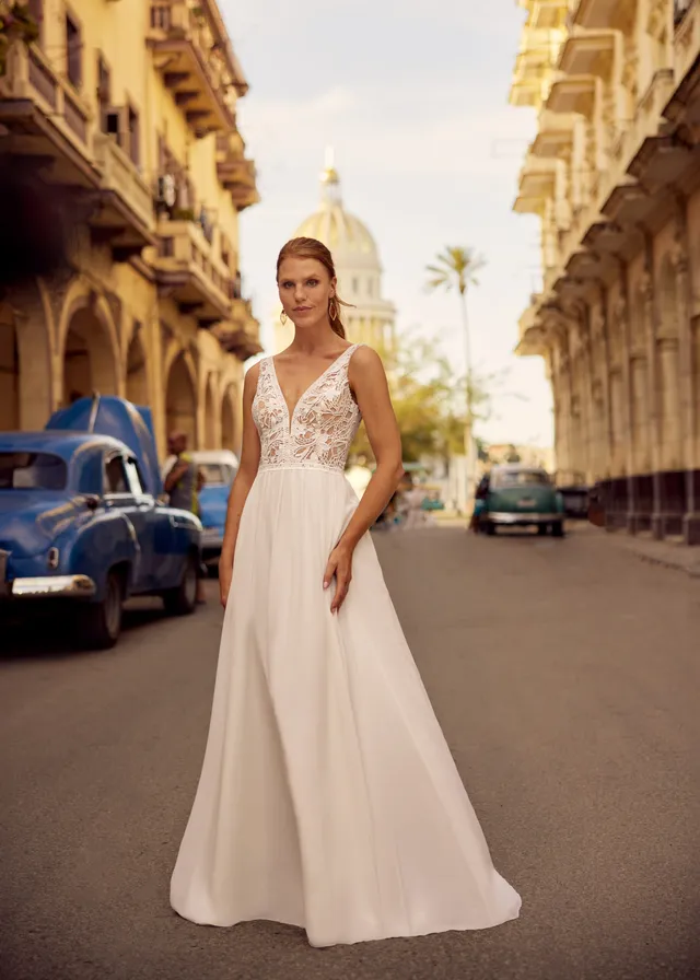 gbs-herve-paris-bridal-langley-za-brautkleid-libre-collection image 1