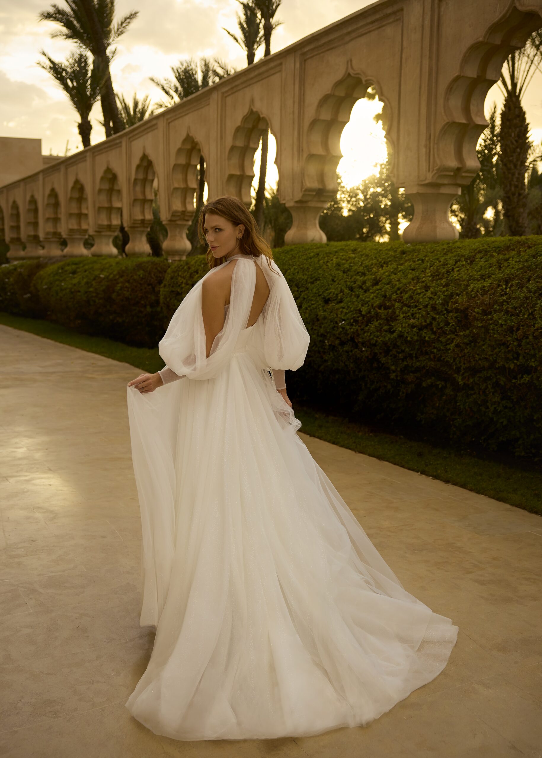 gbs-herve-paris-bridal-chrystal-brautkleid-cherish-love-collection image 2