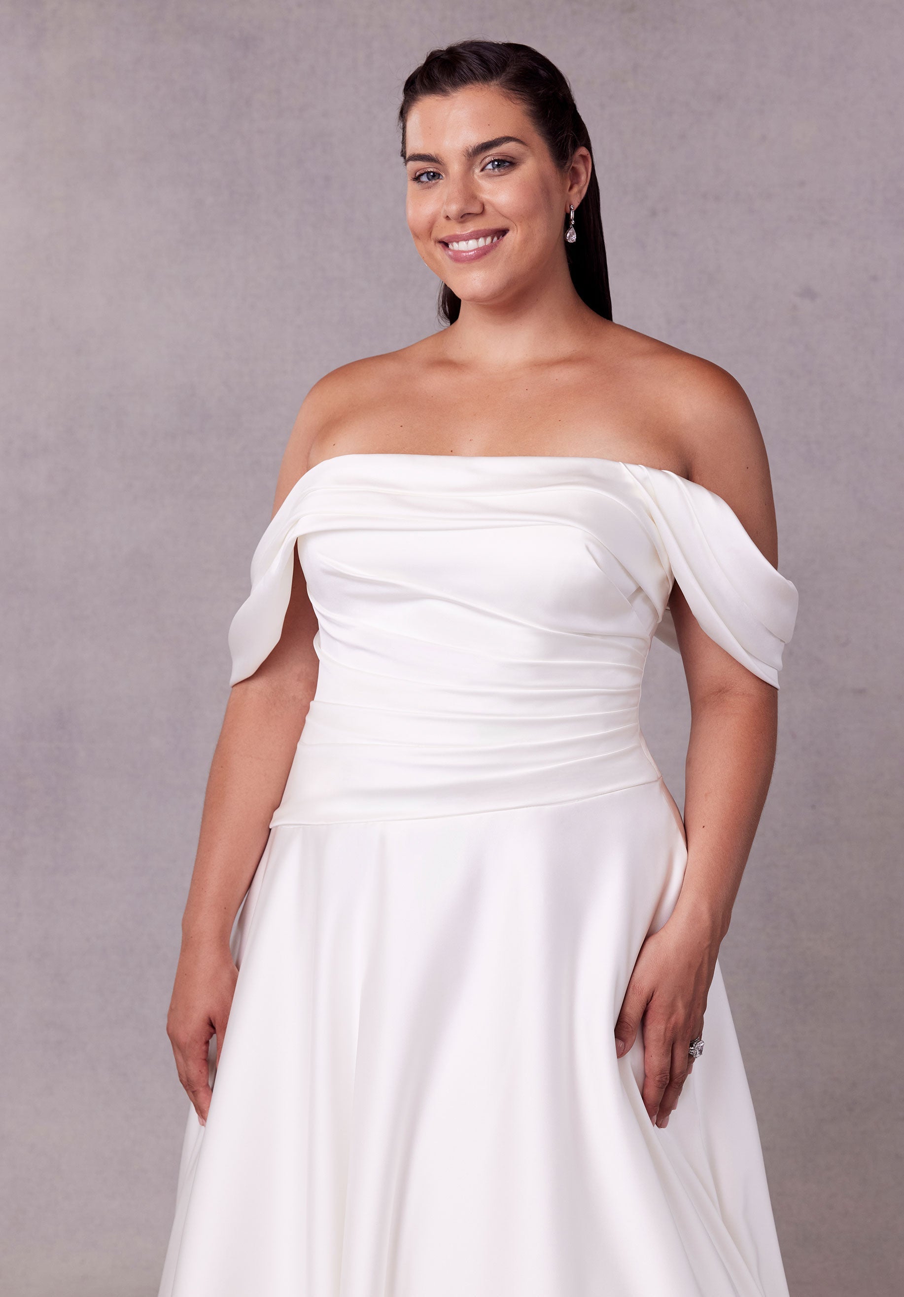 morilee-syndy-brautkleid-off-shoulder-satin-ballkleid-in-ivory image 2