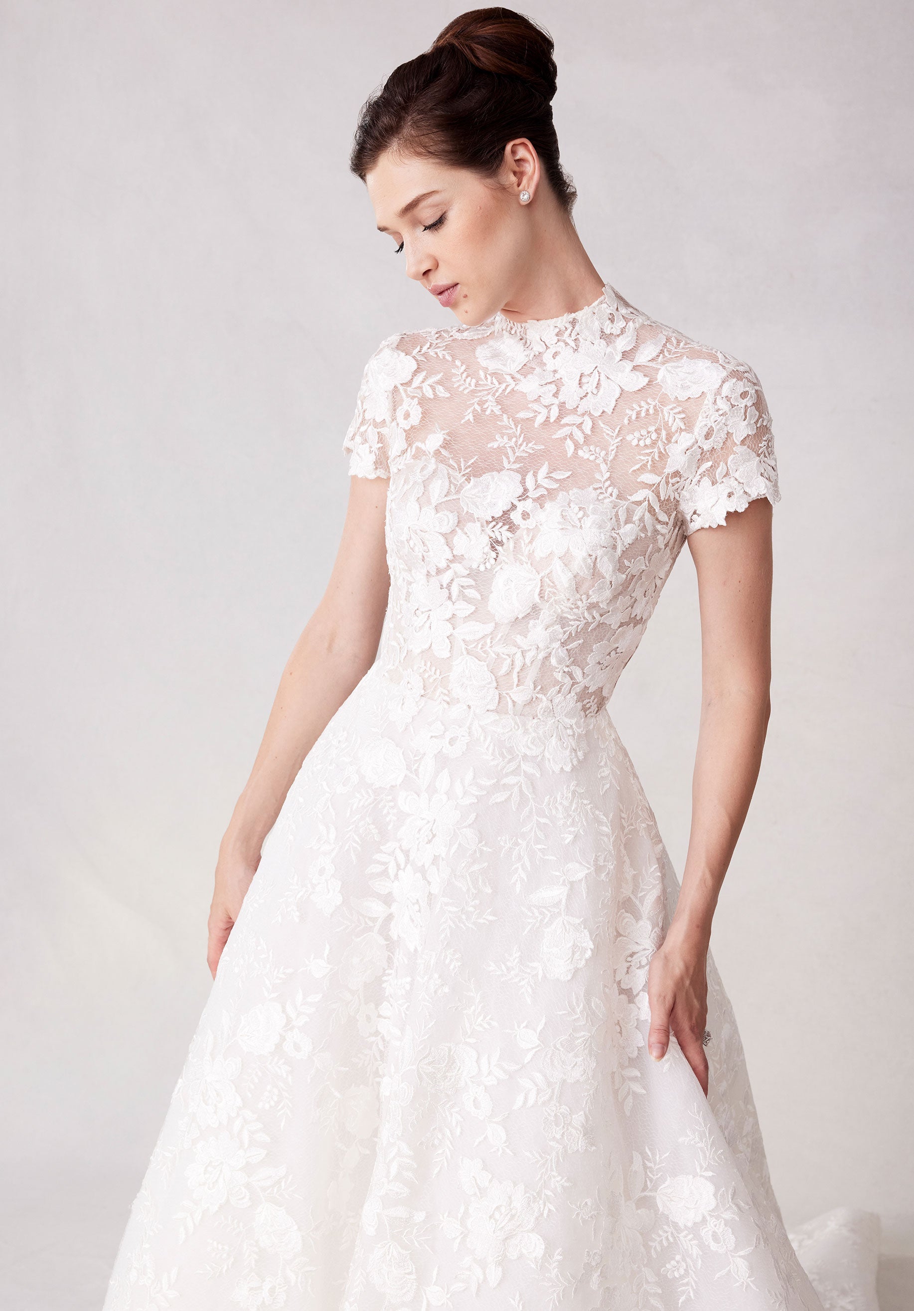 morilee-sarah-brautkleid-ballkleid-mit-hochgeschlossenem-spitzen-rmel image 2