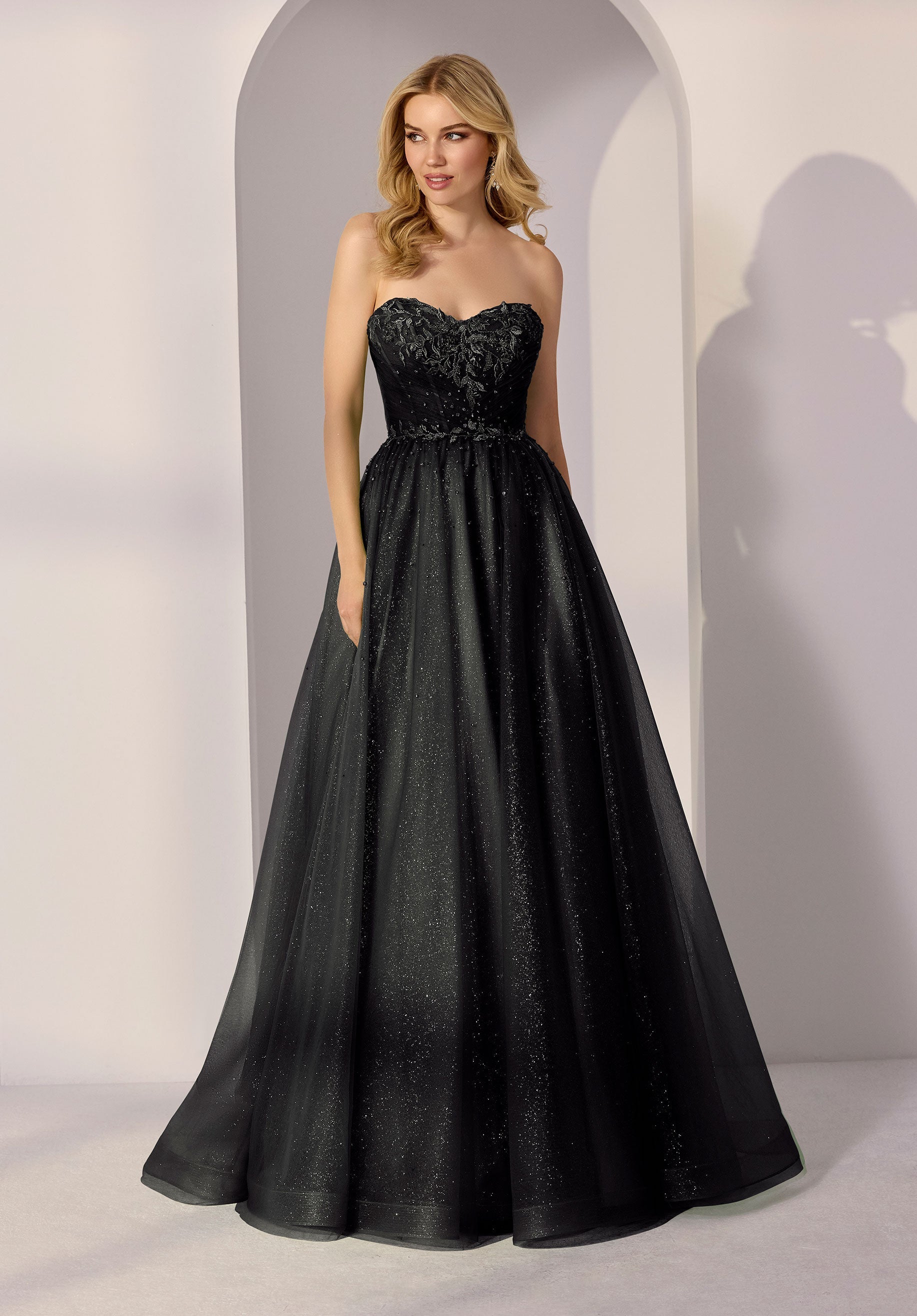 morilee-a-linie-glitzer-t-ll-partykleid-mit-perlen-corsage image 3