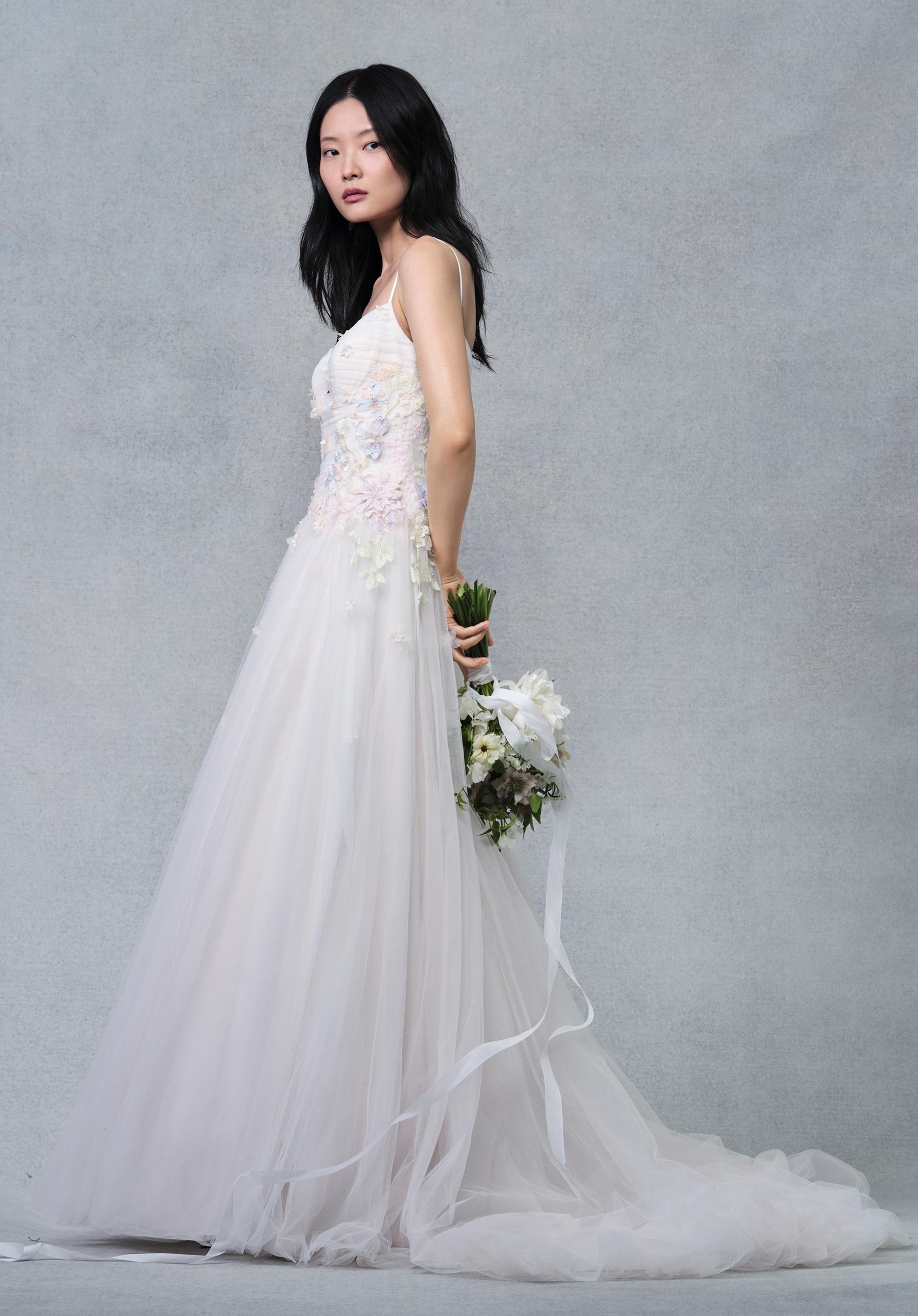 morilee-suihan-brautkleid-a-linie-mit-bl-tenbl-tter-stickerei-und-cut-out image 2