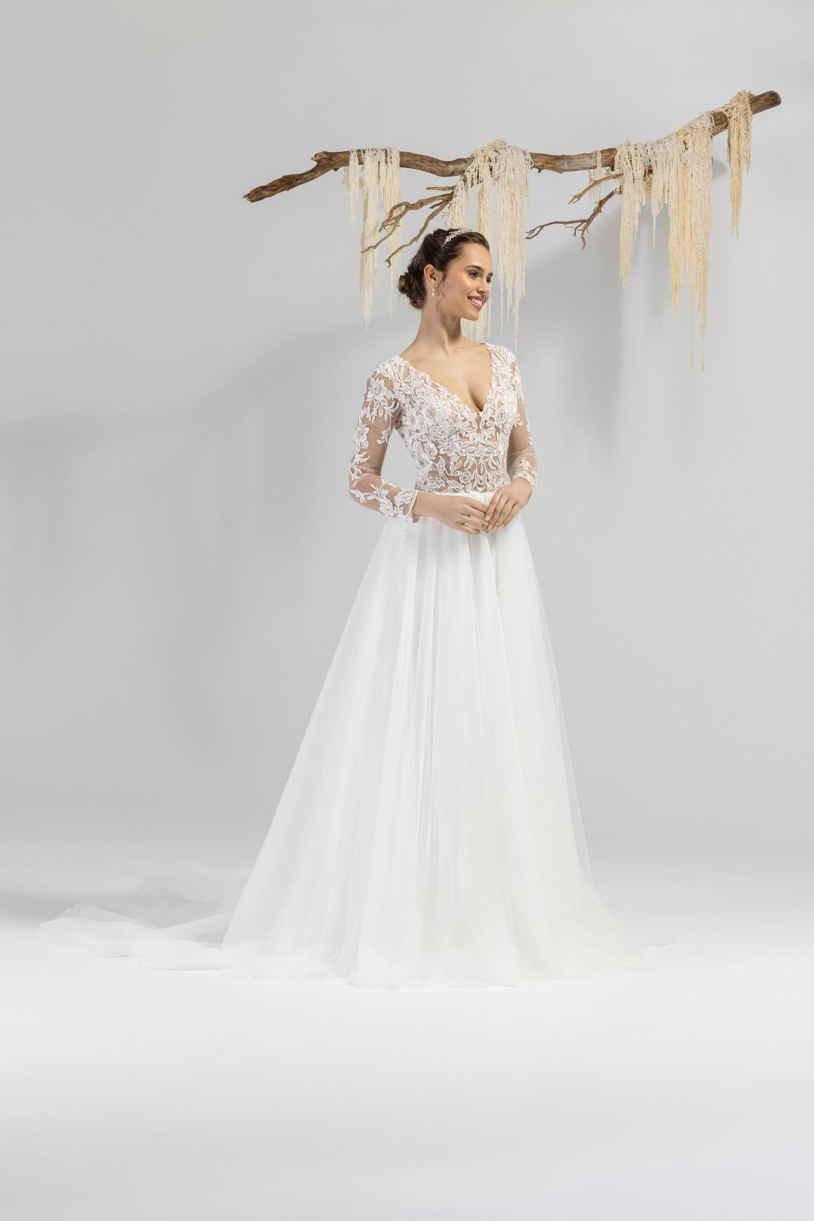 eglantine-lunaire-brautkleid-schwarz-ivory-wei-34-74 image 1