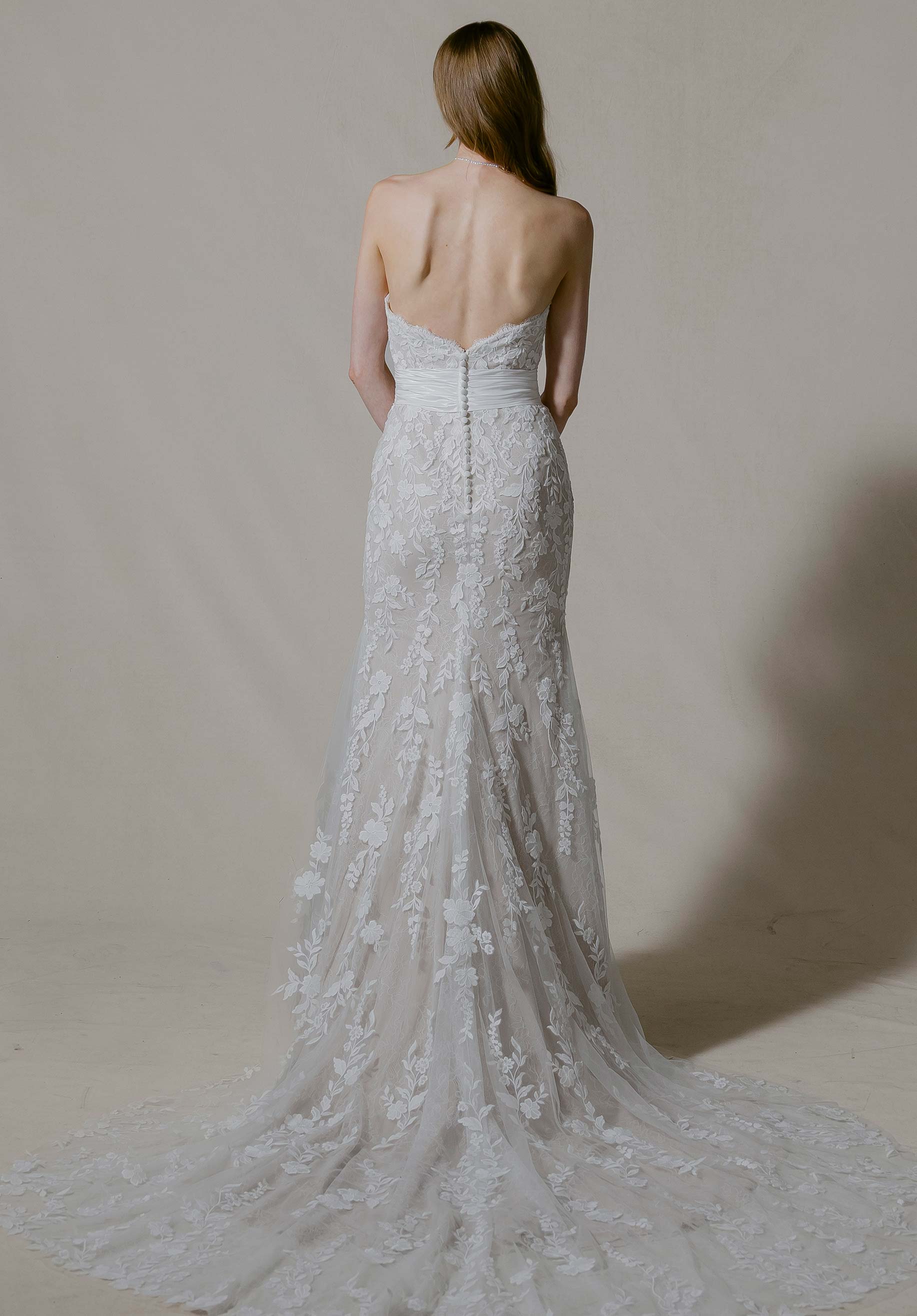 morilee-lysette-brautkleid-mermaid-chantilly-spitze image 3