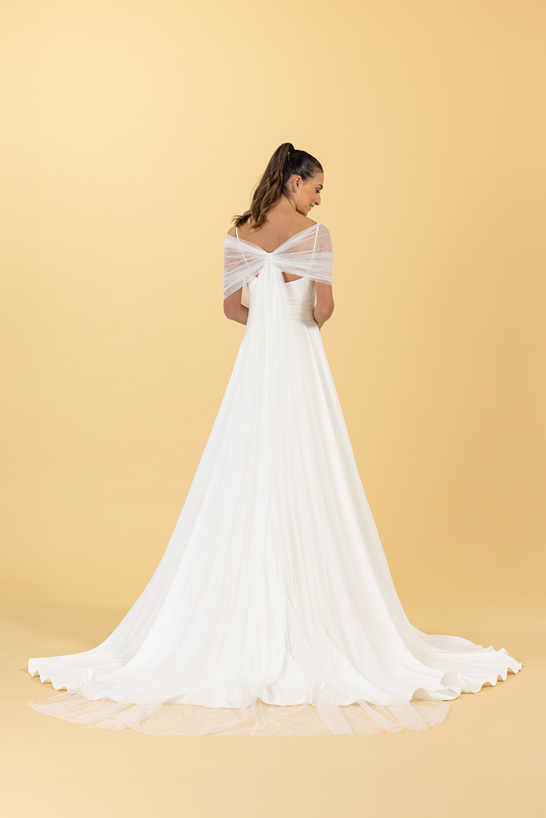 eglantine-ac225578-braut-cape-mix-match image 2