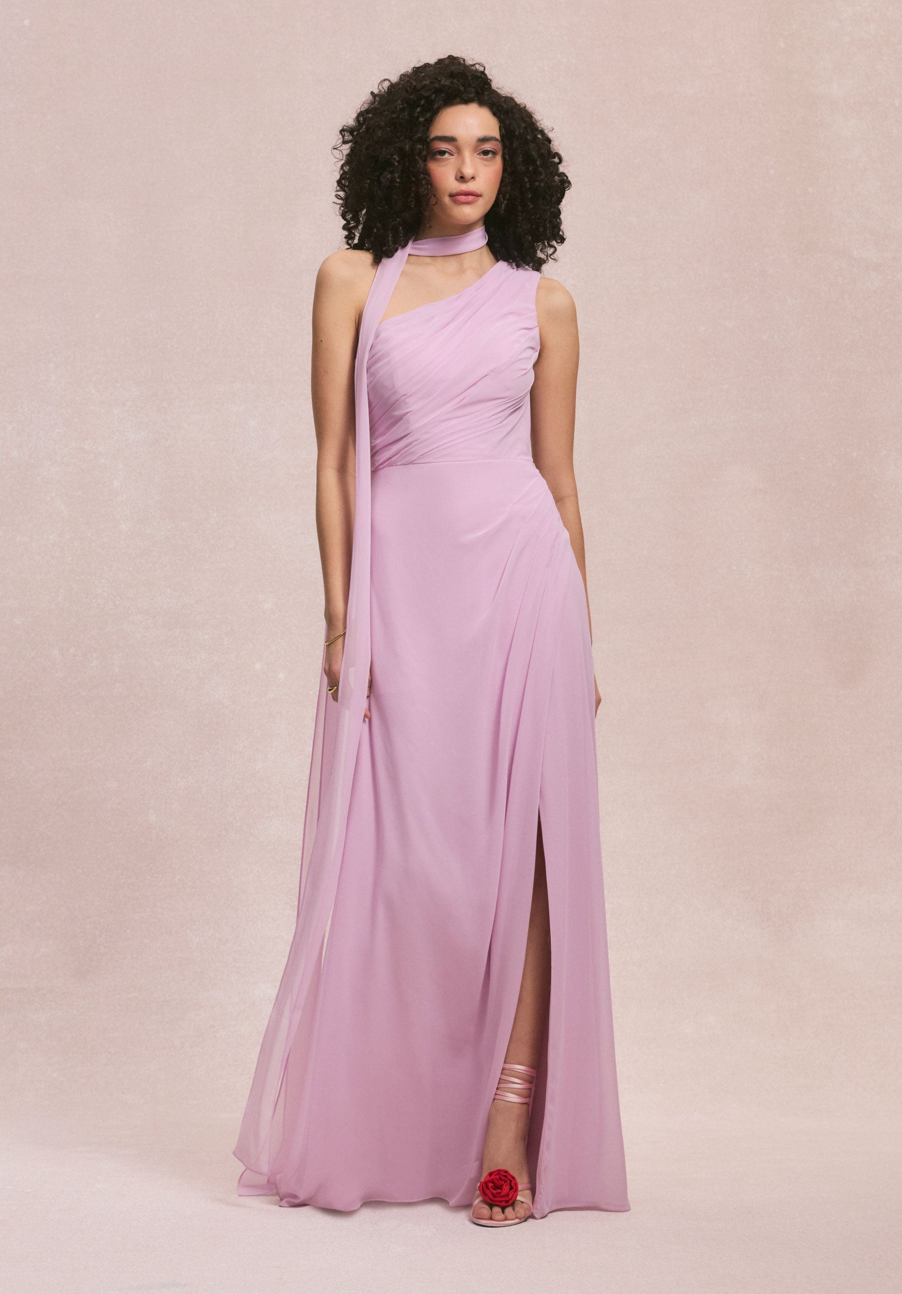 morilee-one-shoulder-chiffon-brautjungfernkleid-mit-schlitz image 3