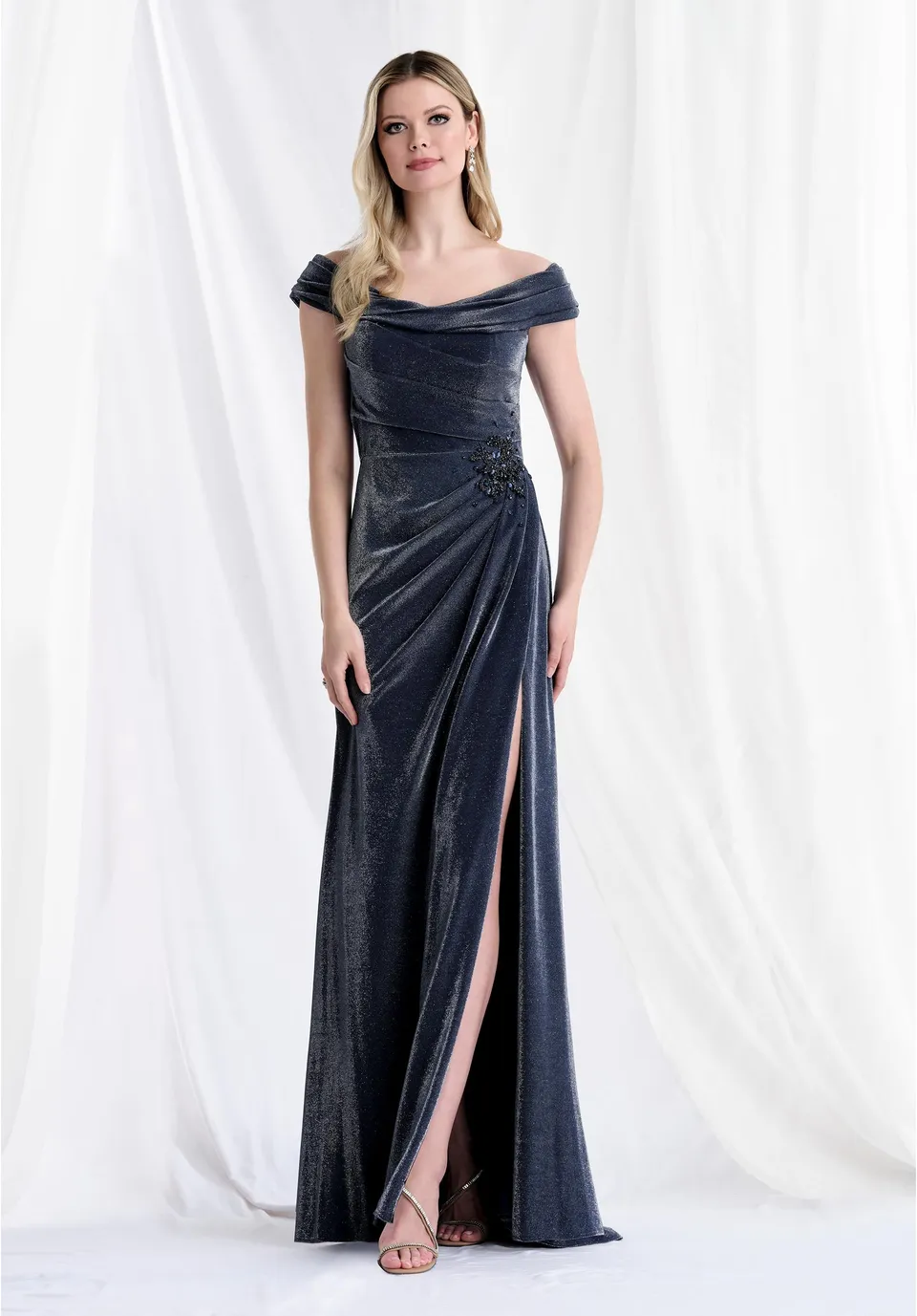 morilee-abendkleid-fit-and-flare-off-shoulder-shimmer-jersey image 1