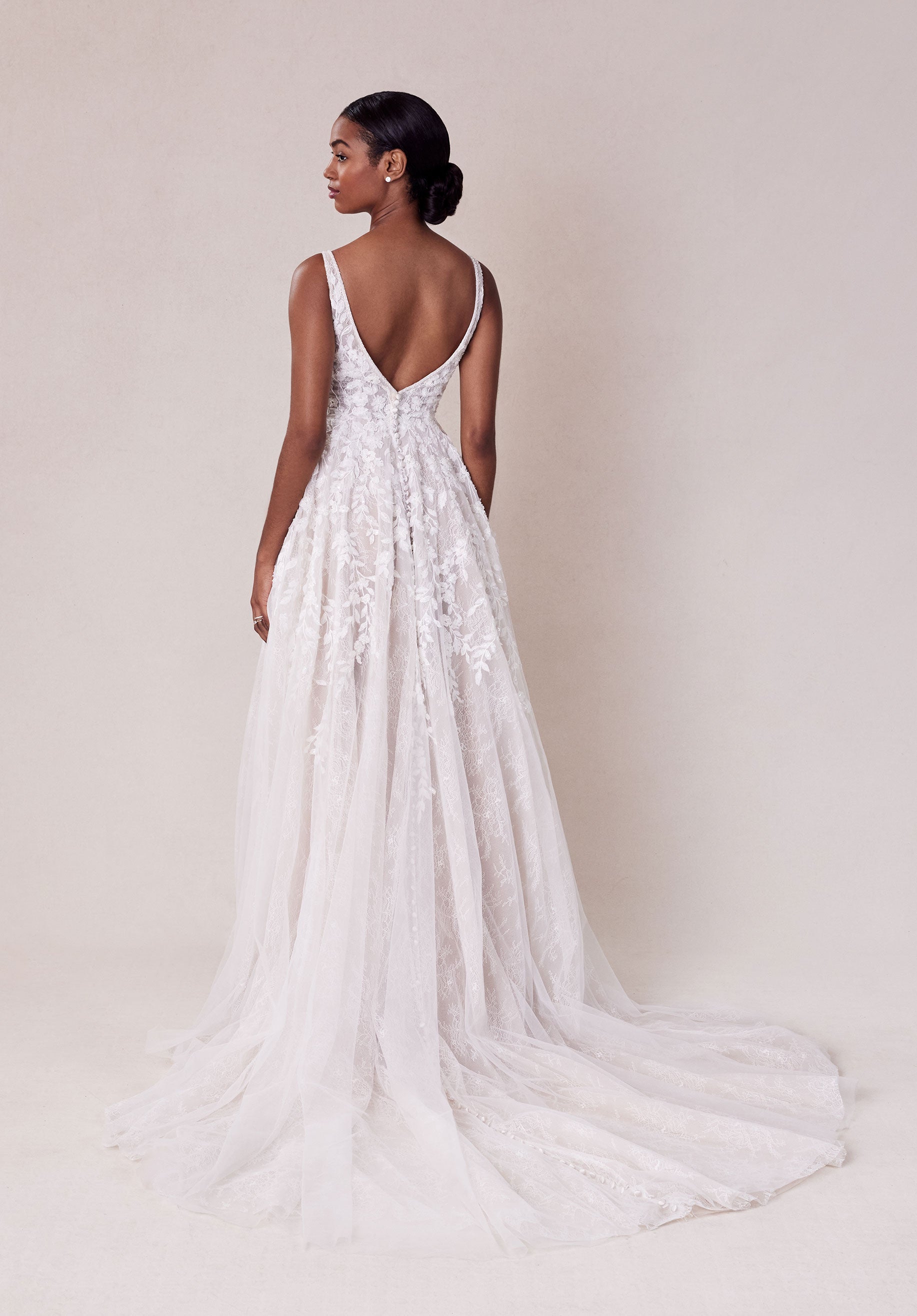 morilee-song-brautkleid-a-linie-mit-3d-bl-ten-und-v-r-cken image 8