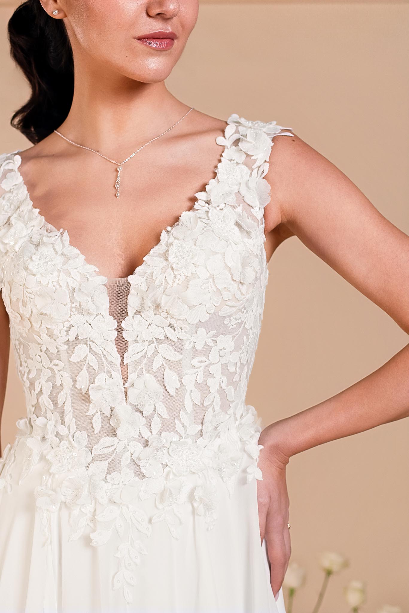 eglantine-irisee-brautkleid-ivoire-wei-gr-34-70 image 2