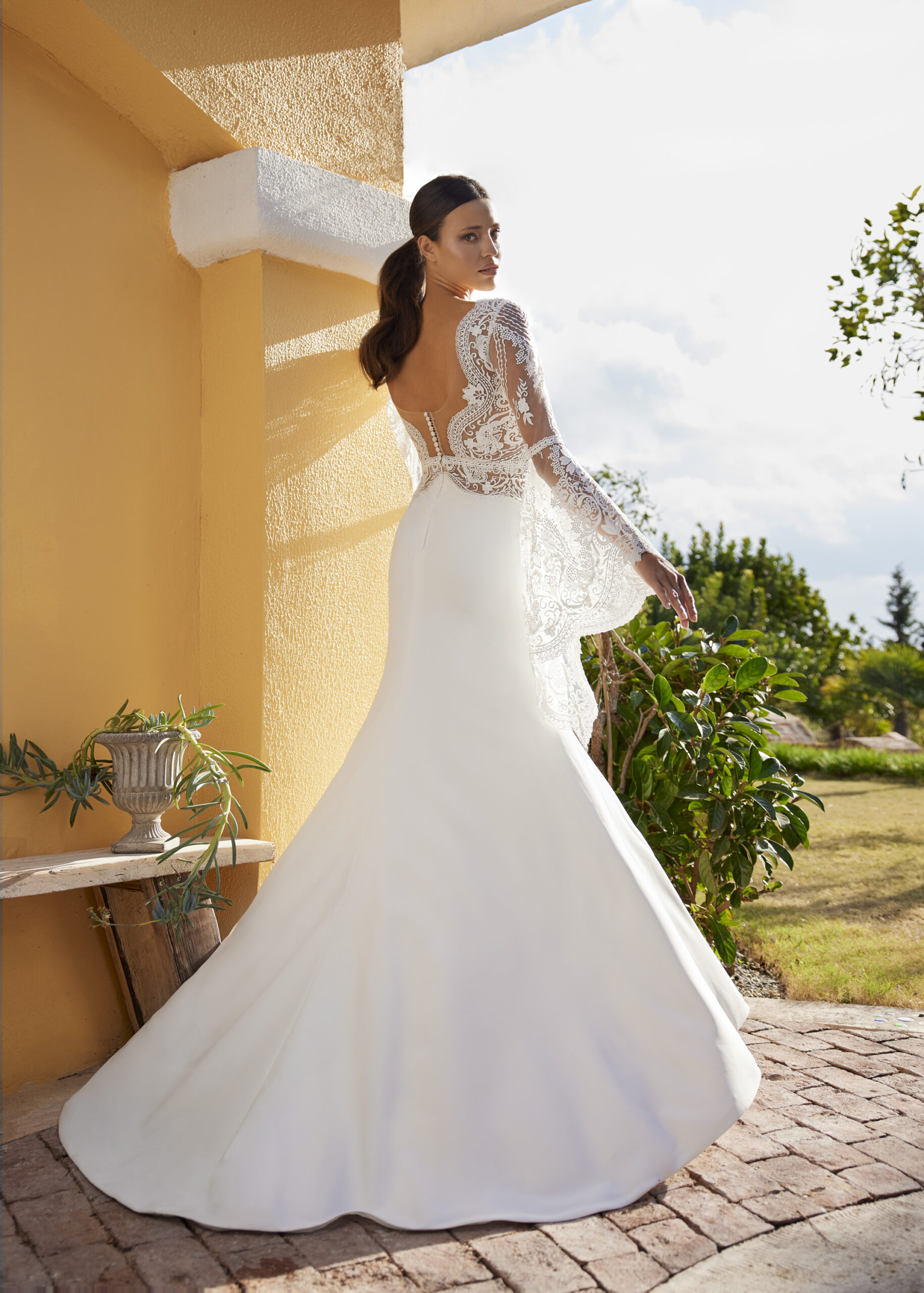 gbs-herve-paris-bridal-arques-braut-festliche-komplettgarderobe-my-freedom-colle image 3