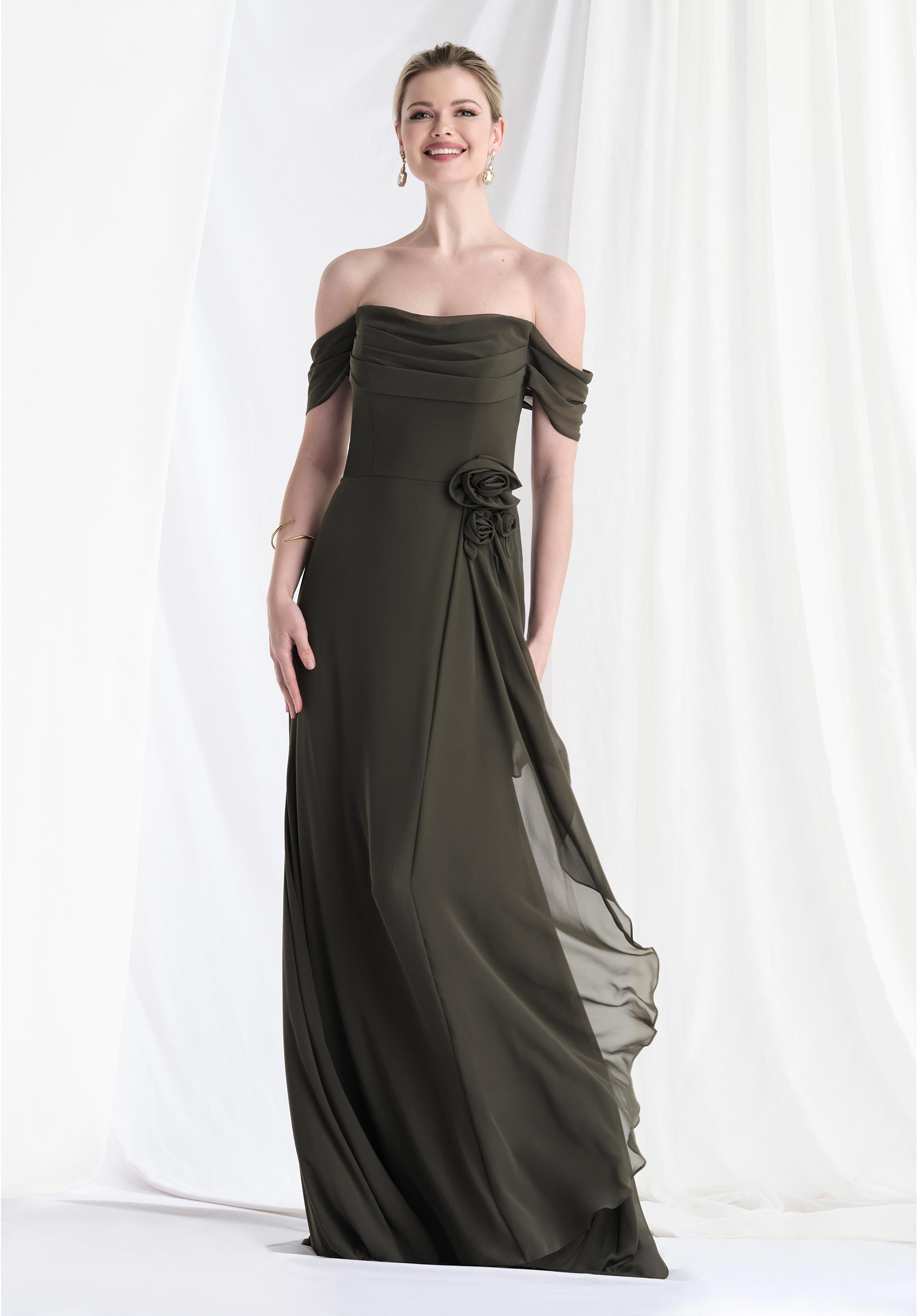 morilee-abendkleid-a-linie-chiffon-drapiert-mit-3d-blumen-off-shoulder image 2