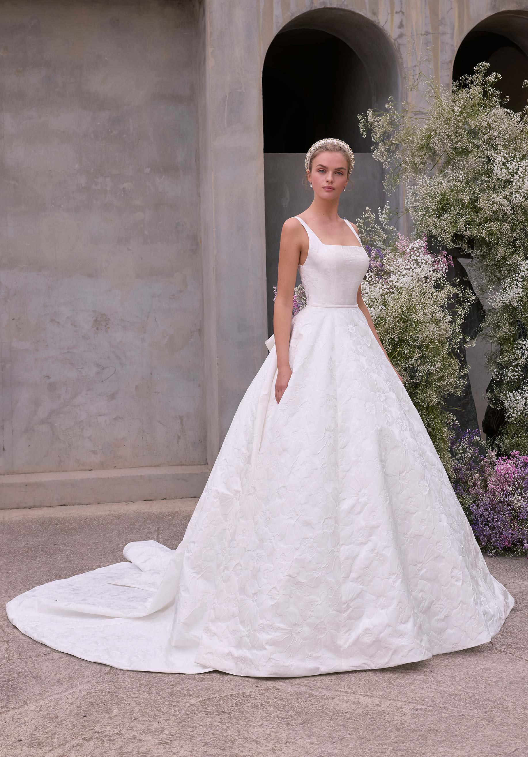morilee-dalia-brautkleid-brokat-ballkleid-mit-square-neck-und-schleife image 1
