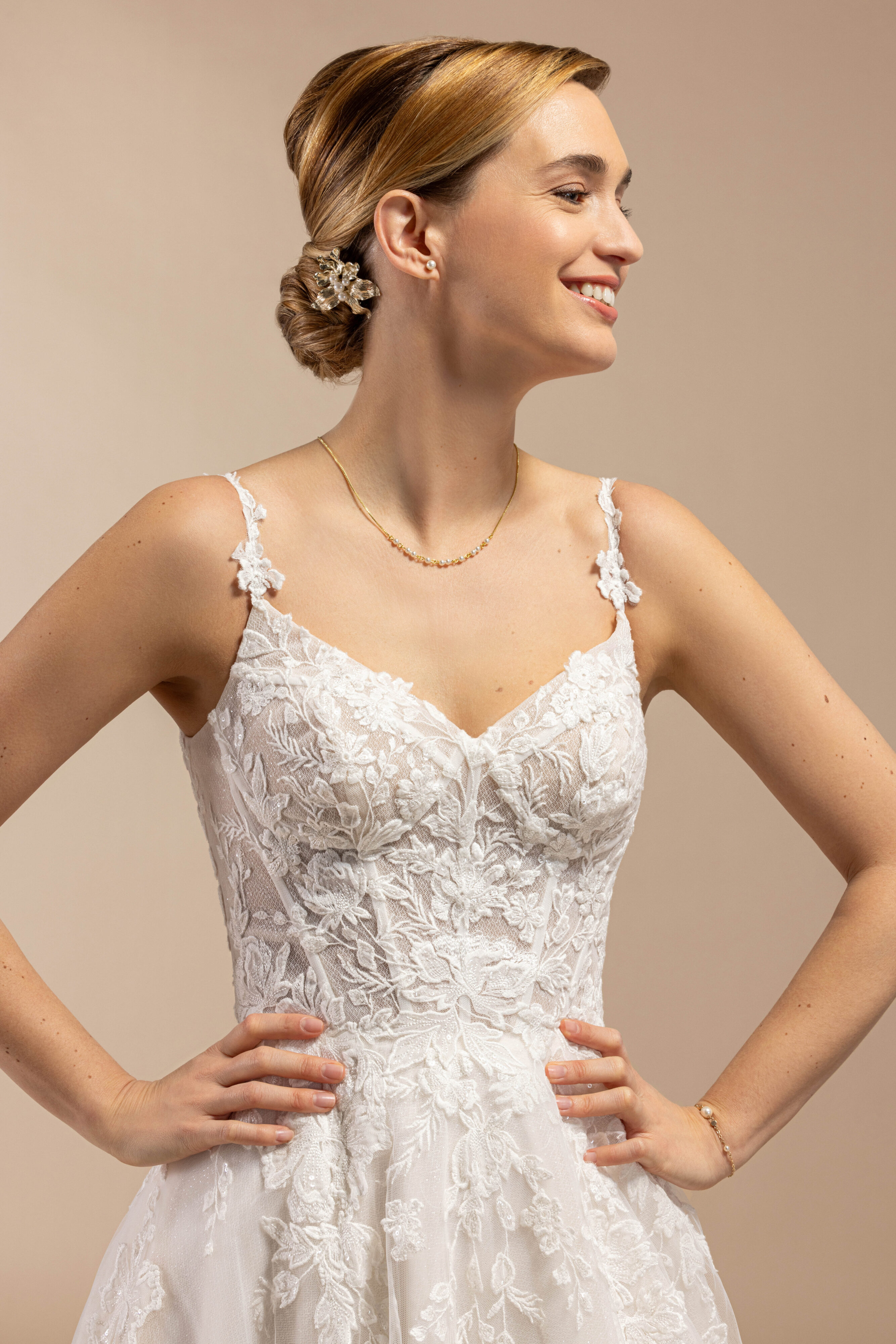 eglantine-bermudes-brautkleid-ivoire-ros-wei-gr-34-74 image 2