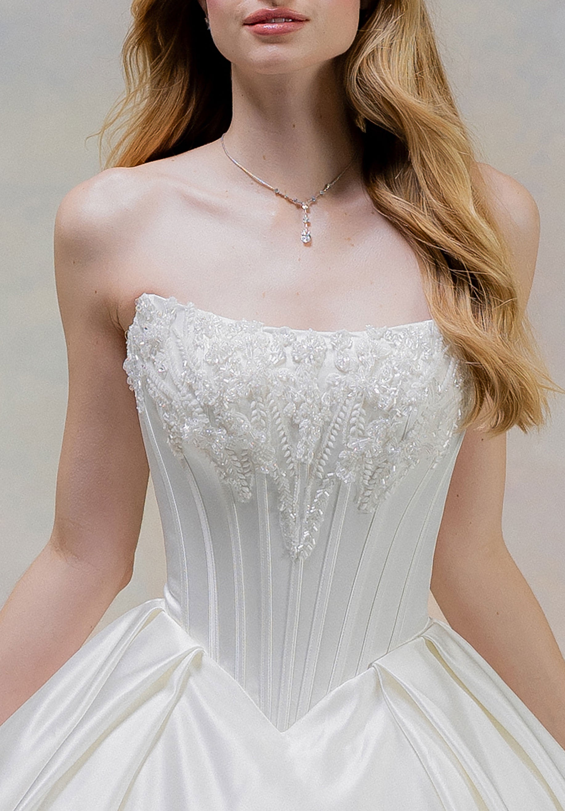 morilee-teyana-brautkleid-corsage-mit-bugle-beaded-applikationen-satinschal-tr-g image 5