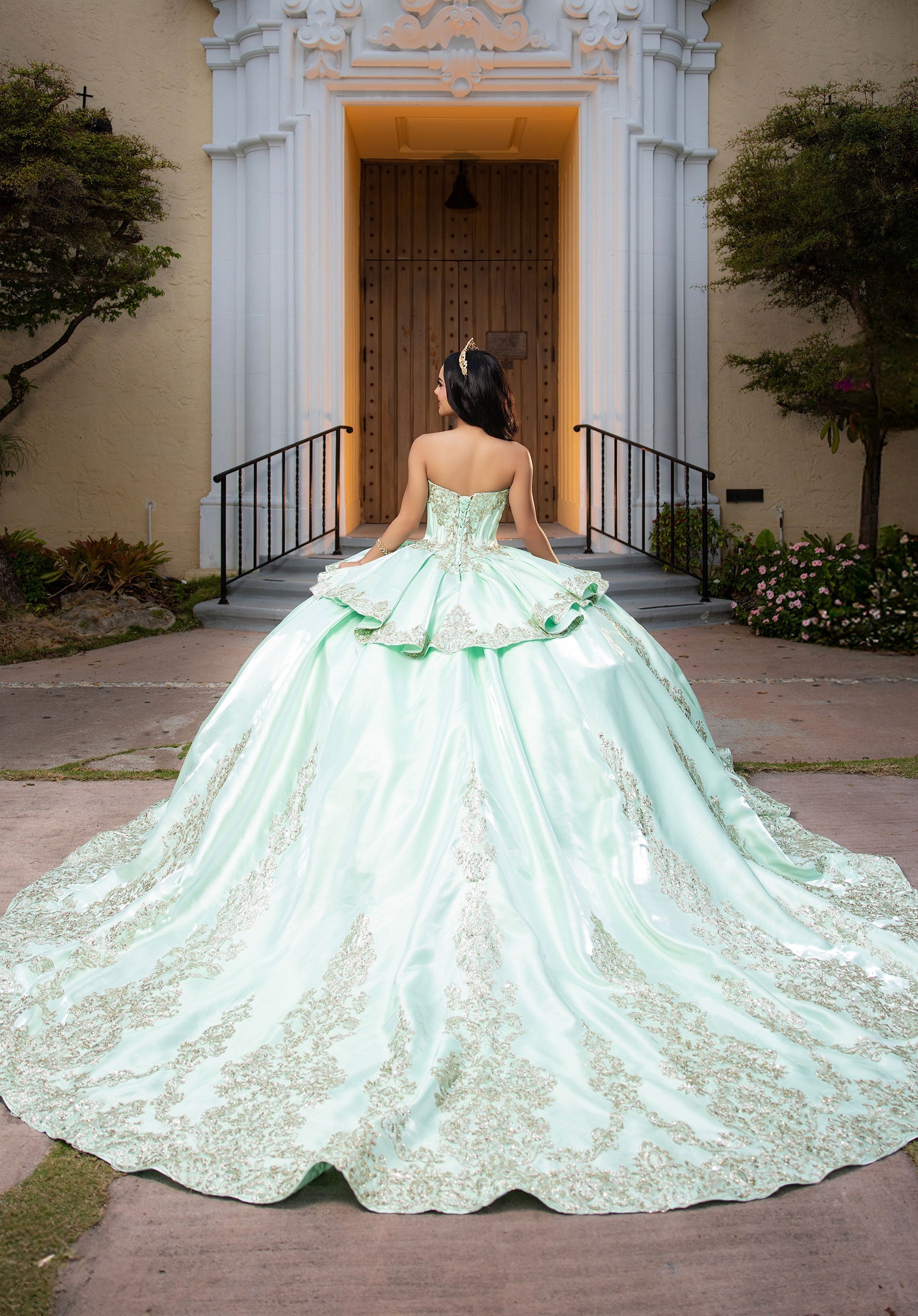 morilee-cyra-quincea-era-ballkleid-satin-mit-pailletten image 7