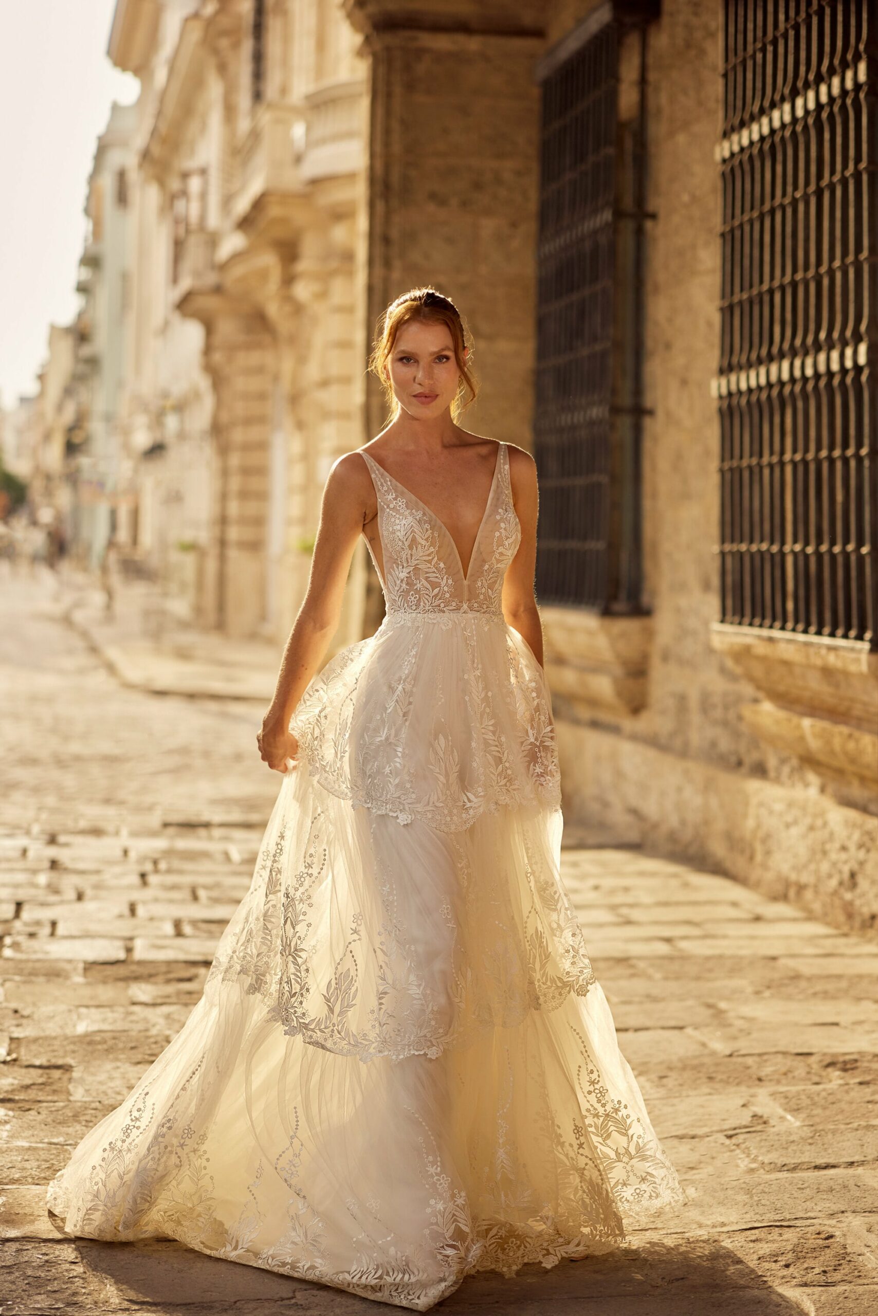 gbs-herve-paris-bridal-lior-brautkleid-libre-collection image 3