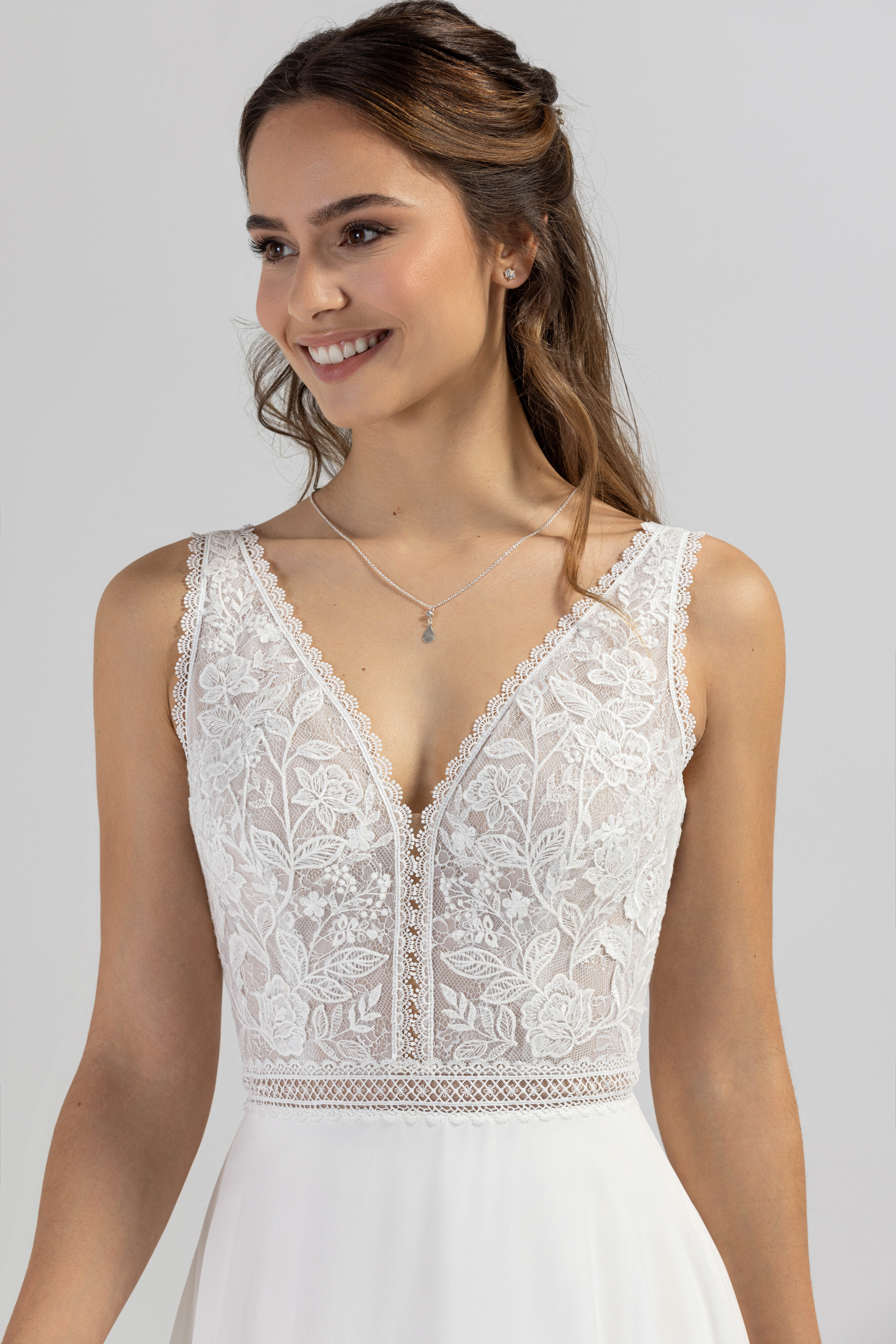 eglantine-libert-brautkleid-ivoire-gr-34-62 image 2