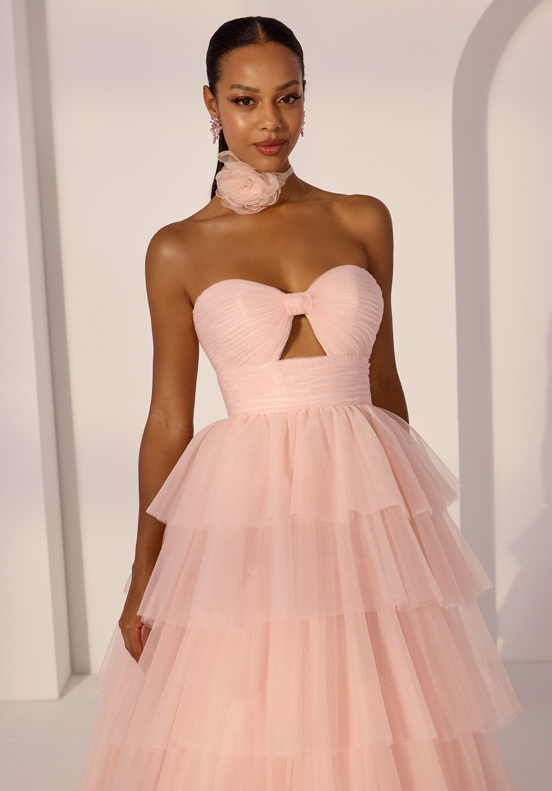 morilee-tiered-tulle-a-linie-partykleid-mit-cutout-oberteil image 2