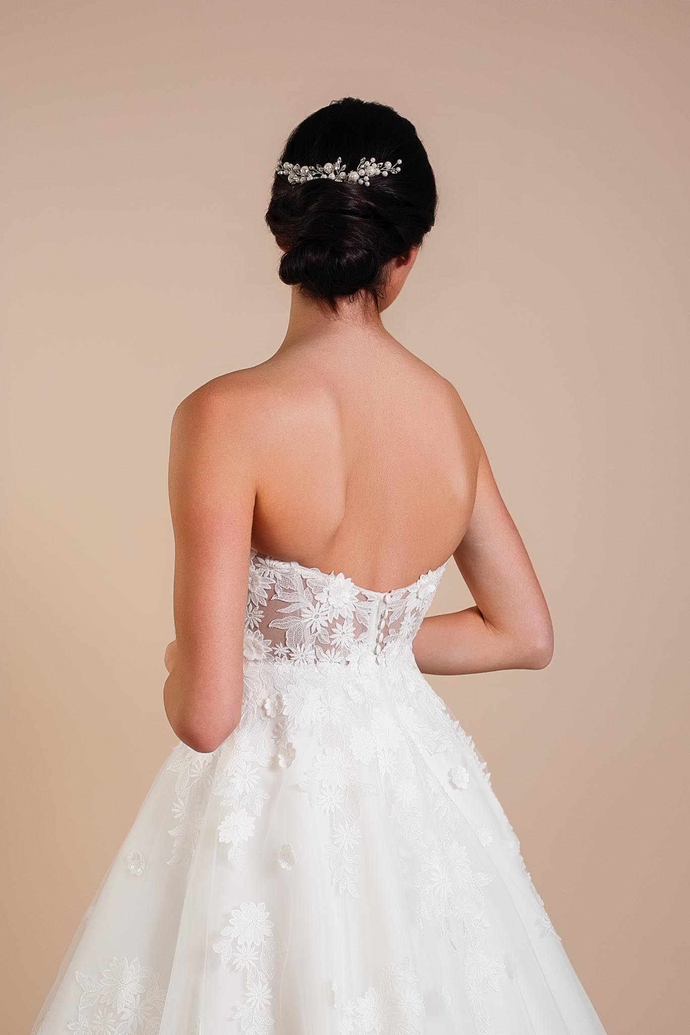 eglantine-ionna-brautkleid-in-ivoire-oder-wei-gr-34-70 image 3
