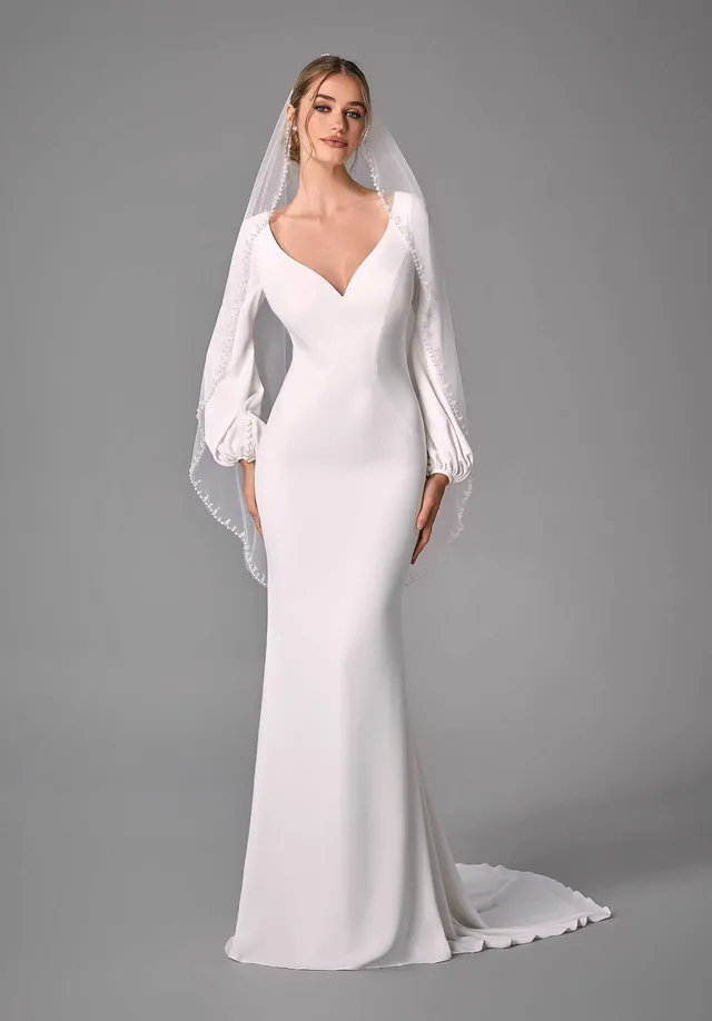 morilee-pearl-and-crystal-brautschleier-fingertipp-l-nge image 1