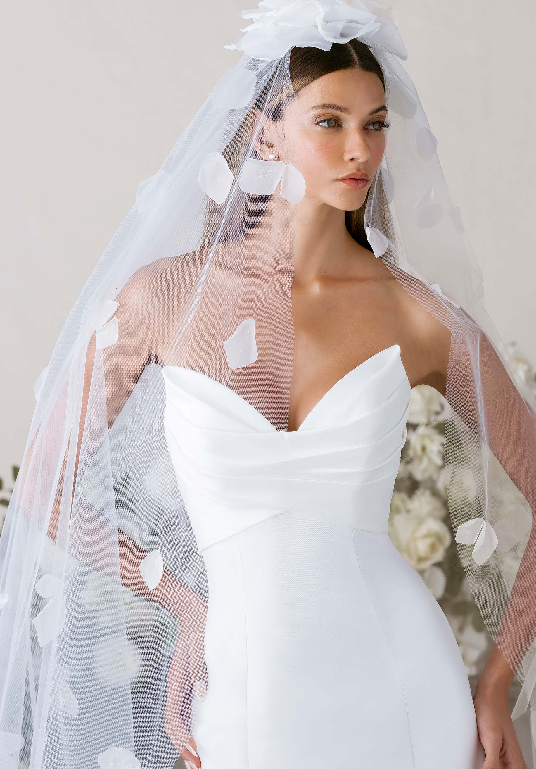 morilee-lyren-brautkleid-meerjungfrau-faille-cat-eye image 2