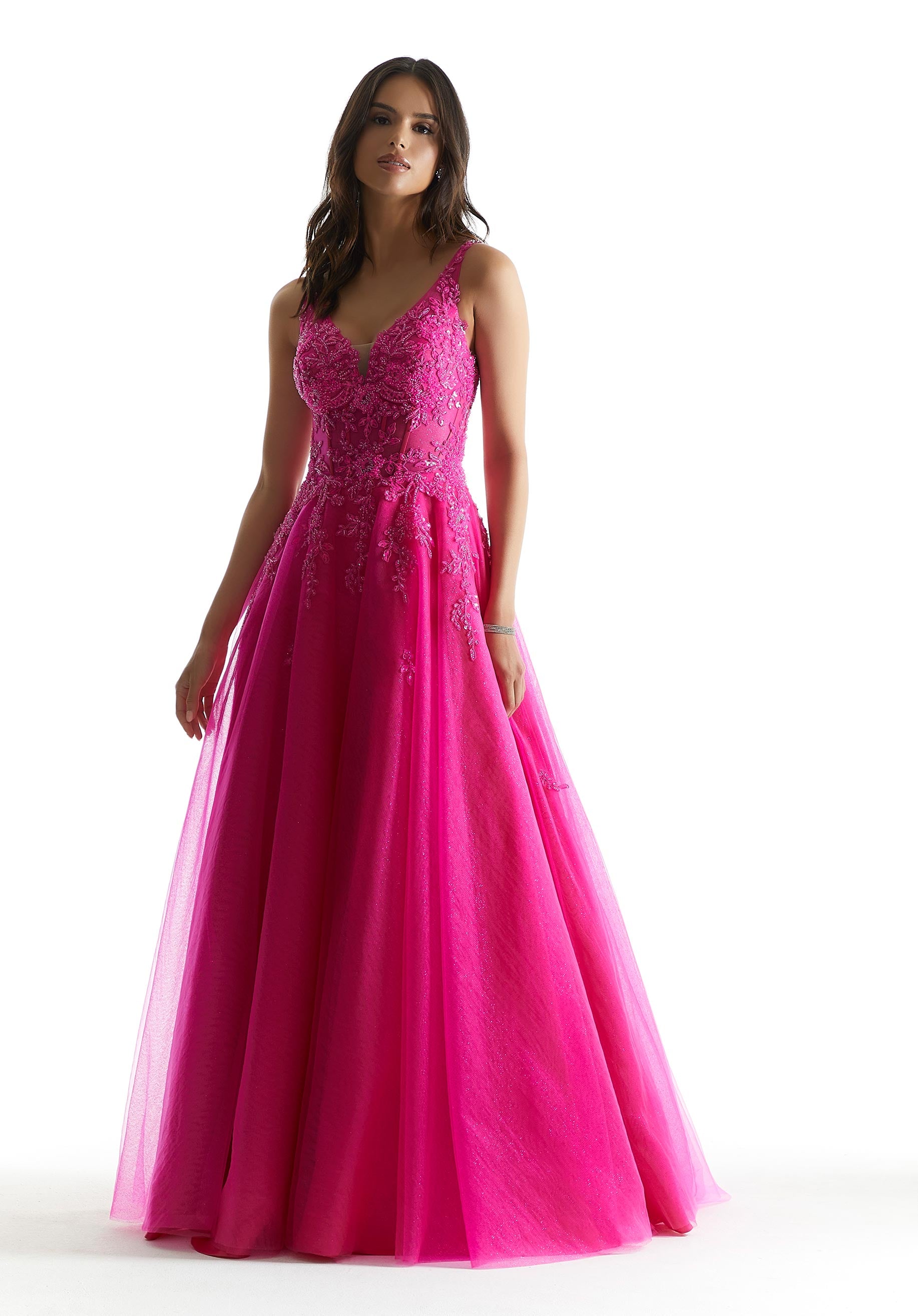 morilee-glitzer-t-ll-ballkleid-mit-v-ausschnitt-und-pailletten-spitze image 3