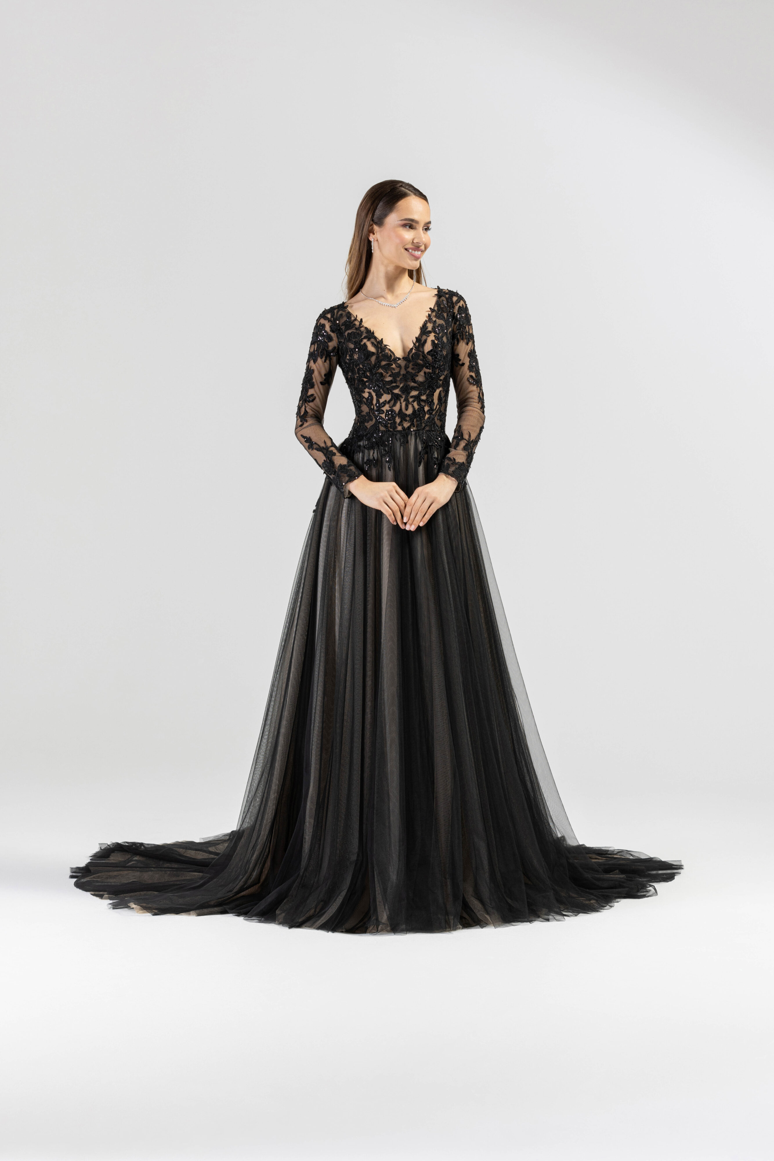 eglantine-lunaire-brautkleid-schwarz-ivory-wei-34-74 image 6