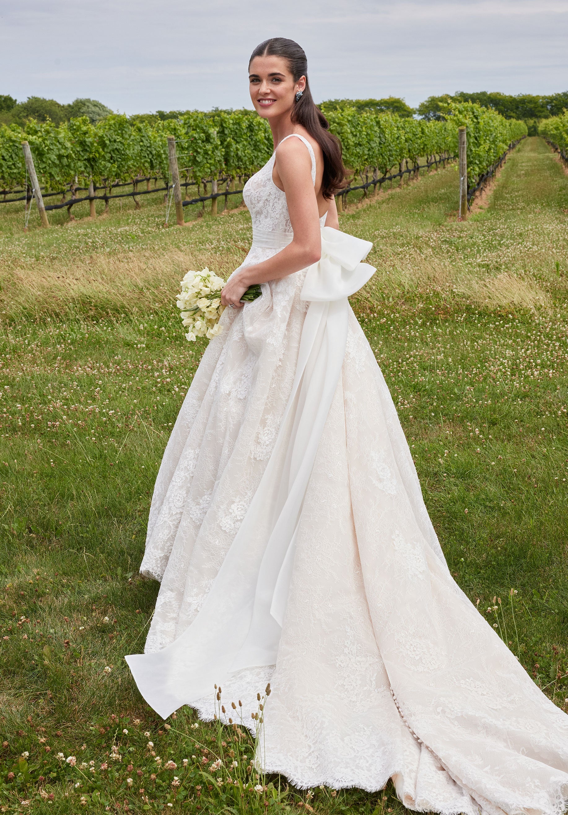 morilee-selah-ballkleid-aus-alencon-spitze-mit-schleifensch-rpe image 5