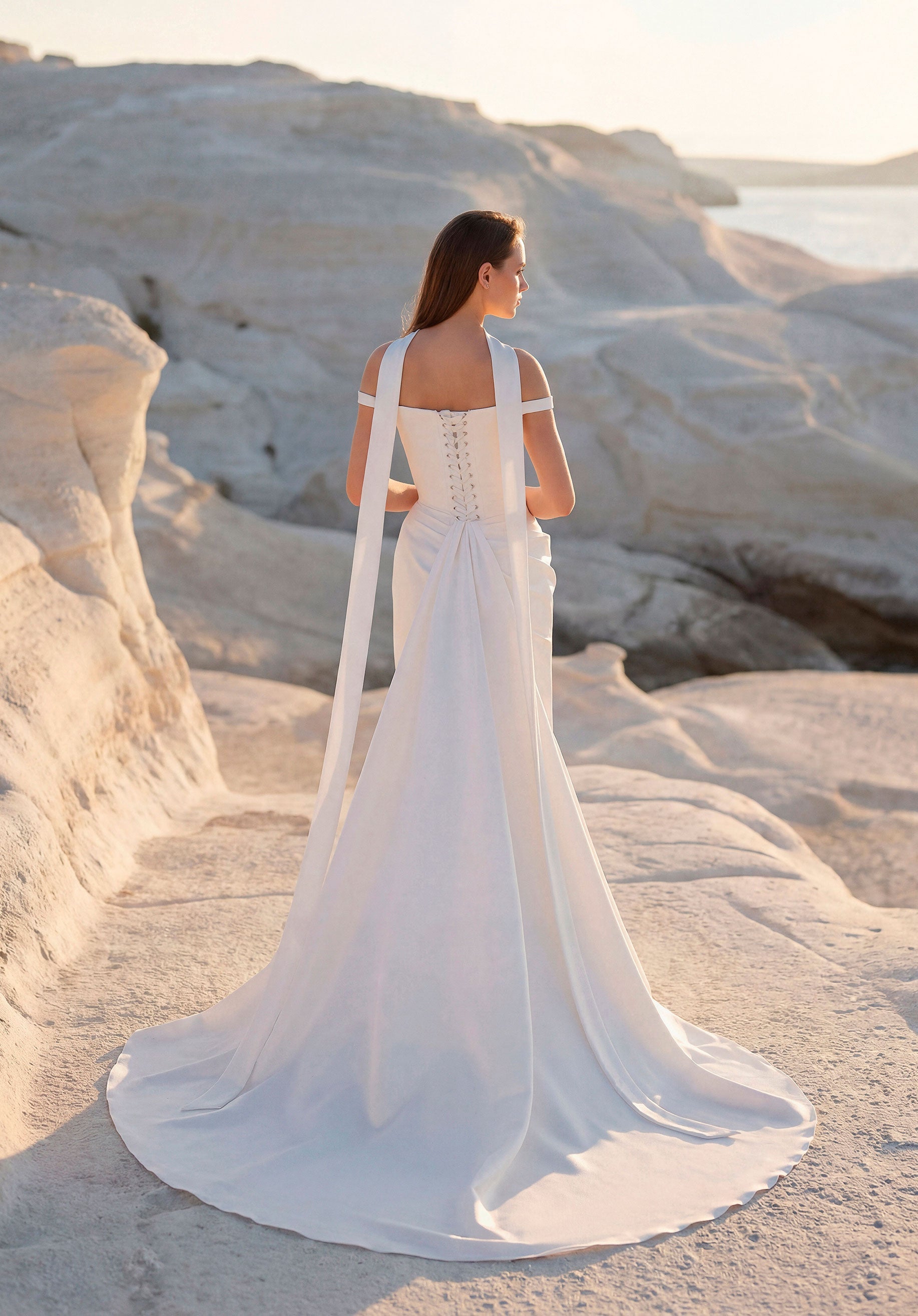 morilee-trianon-brautkleid-satin-sheath-mit-schlitz-und-korsett image 4