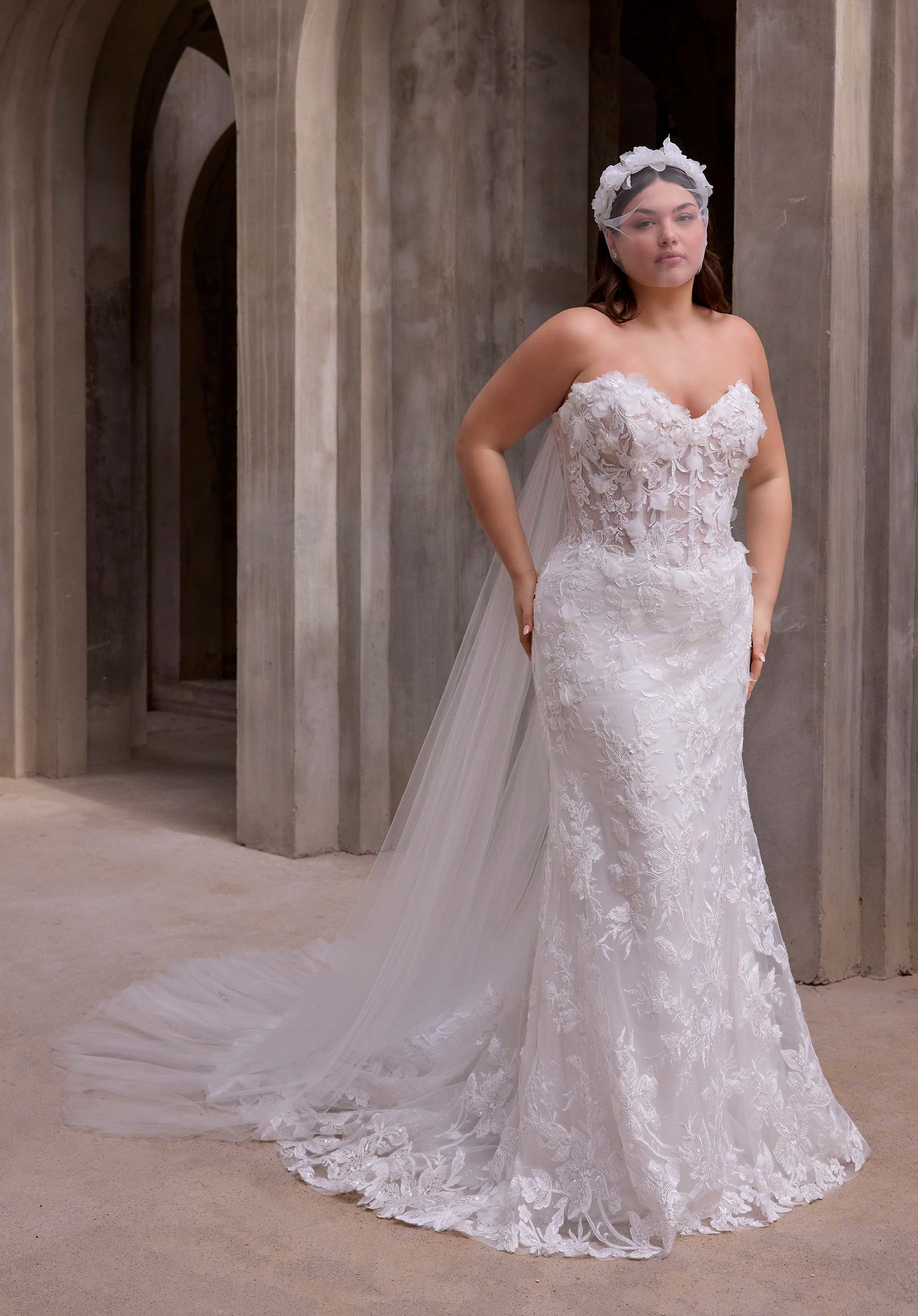 morilee-wome-brautkleid-julietta-a-linie-mit-watteau-schleppe image 1