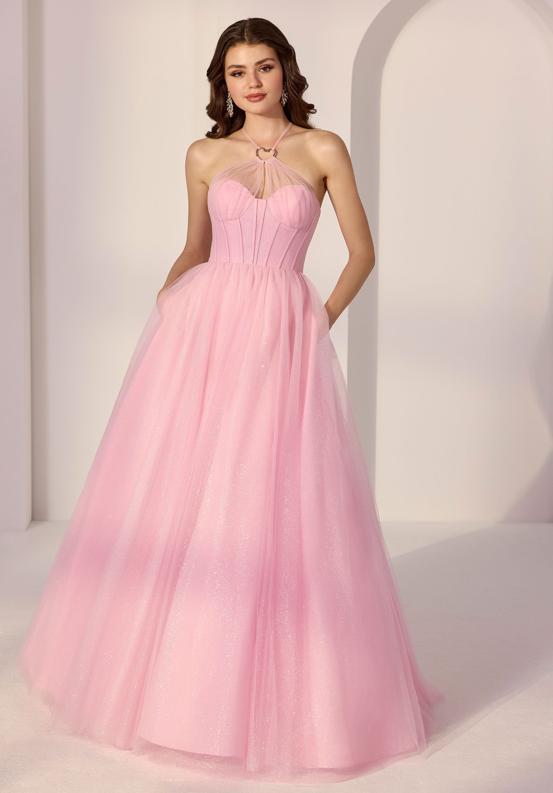 morilee-glitter-t-ll-partykleid-mit-chrome-heart-neckholder image 3