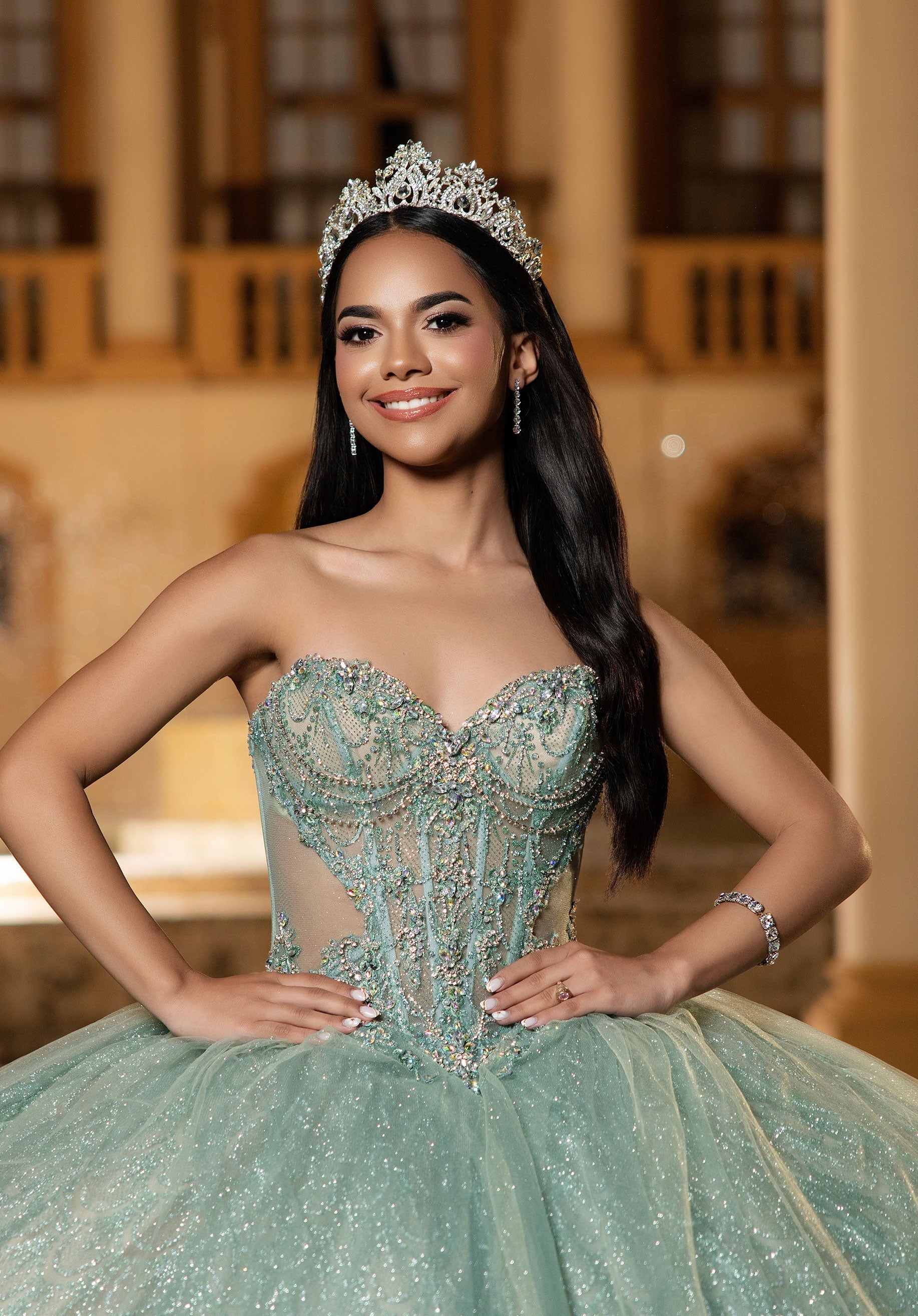 morilee-crista-quincea-era-kleid-tr-gerlos-mit-korsett-und-abnehmbarem-schal image 4