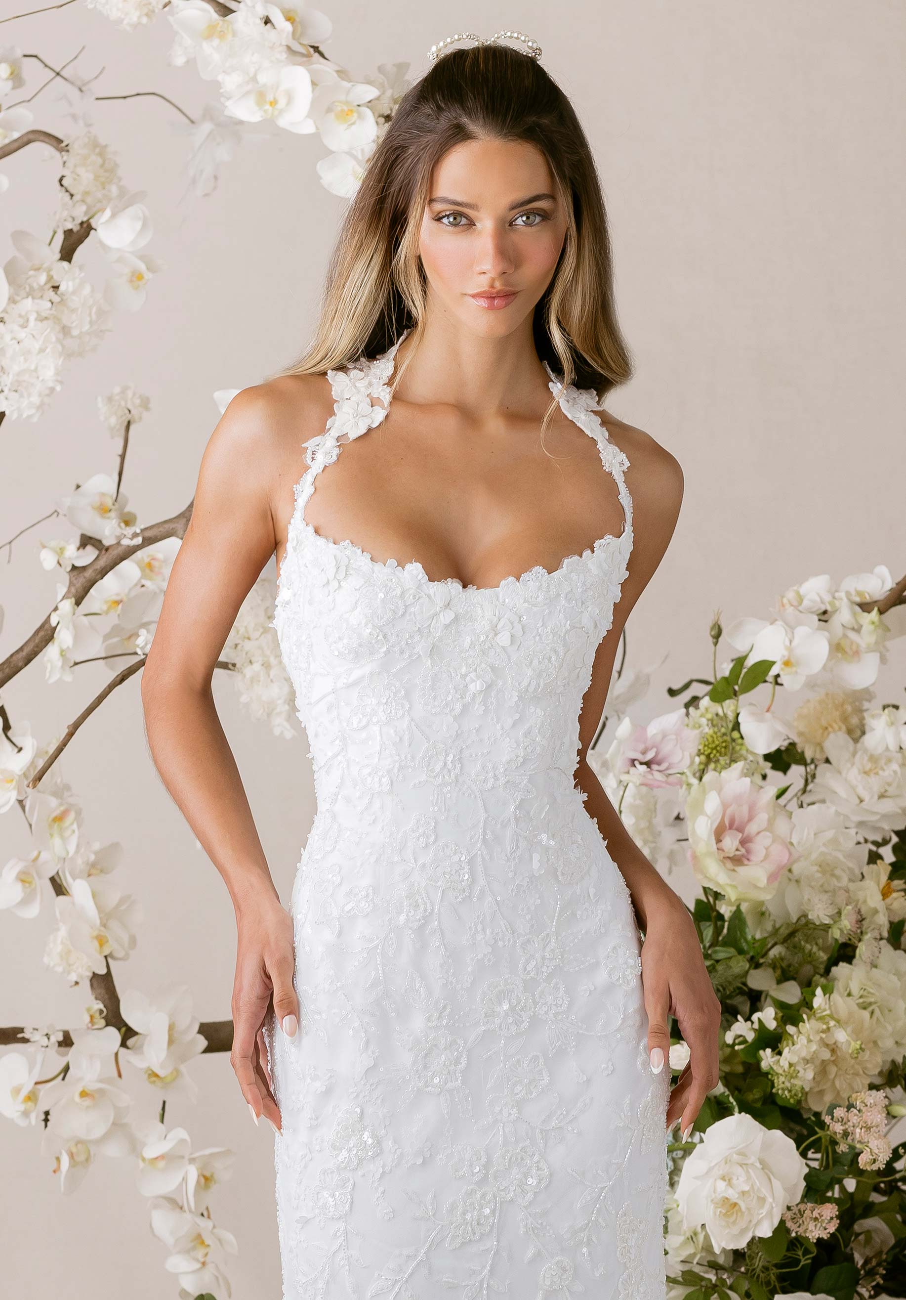 morilee-paulina-brautkleid-fit-and-flare-halter-perlenblumen image 2