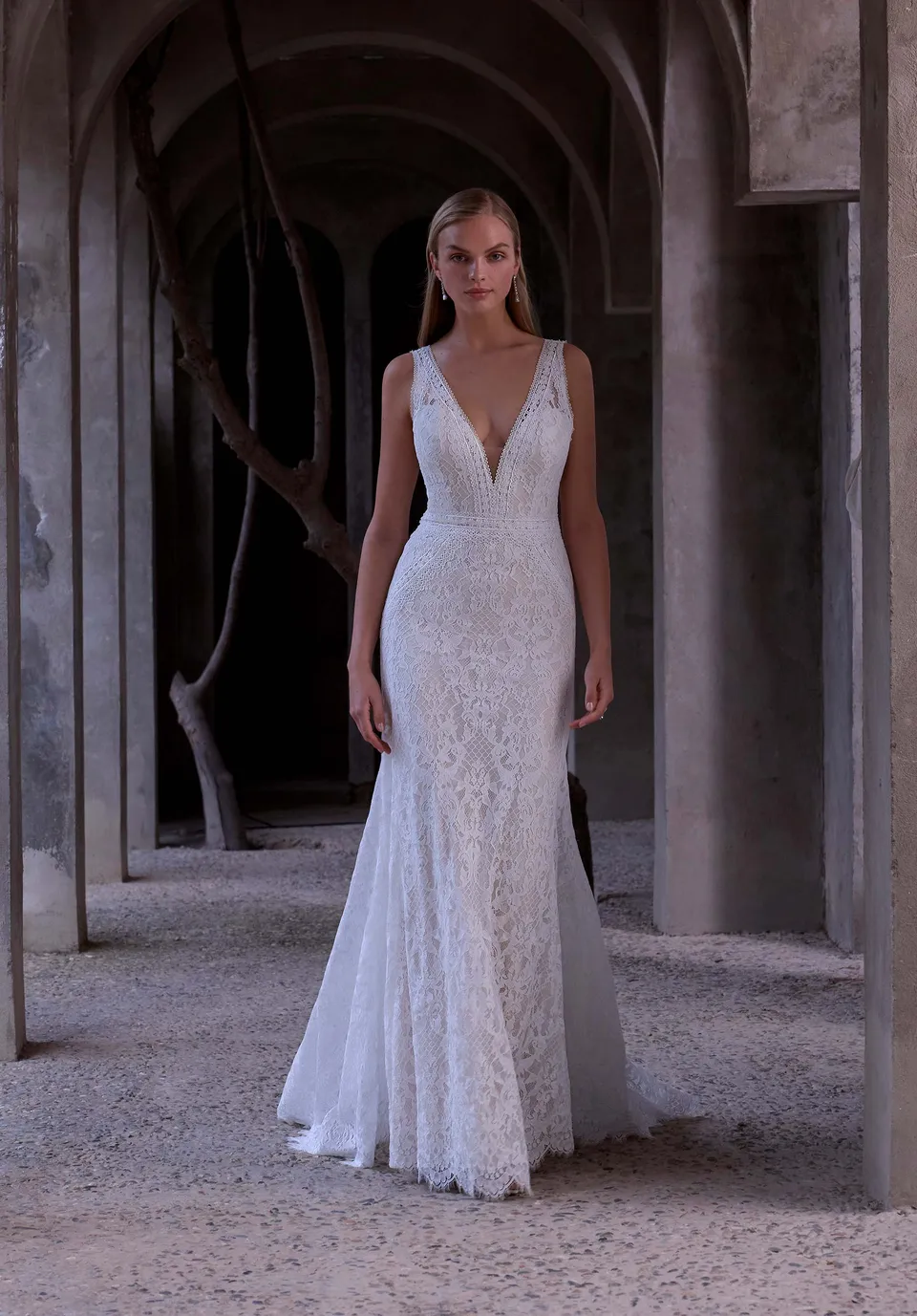morilee-euphemia-brautkleid-venetian-lace-fit-and-flare image 1