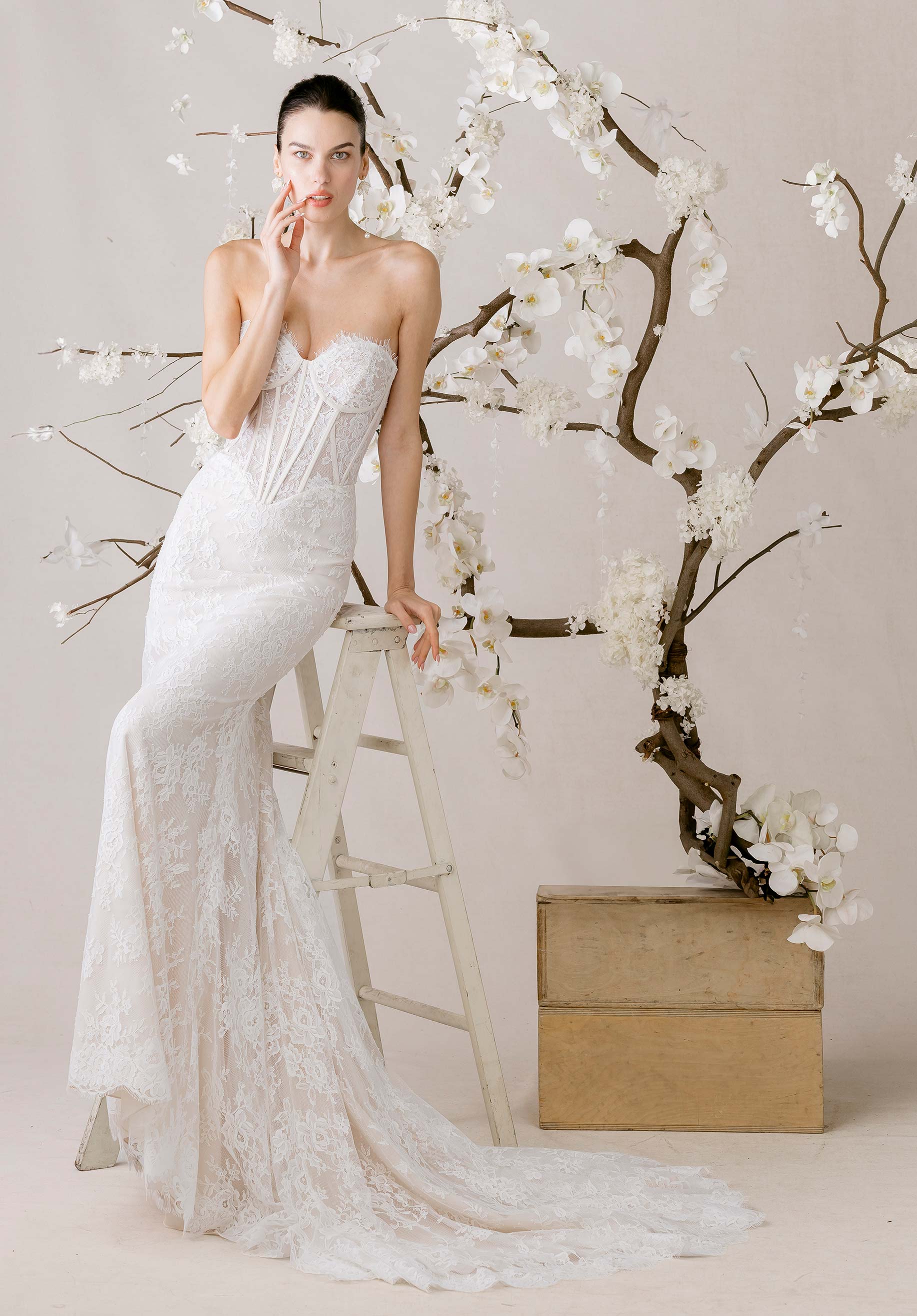 morilee-valentin-brautkleid-meerjungfrau-mit-corsage image 3