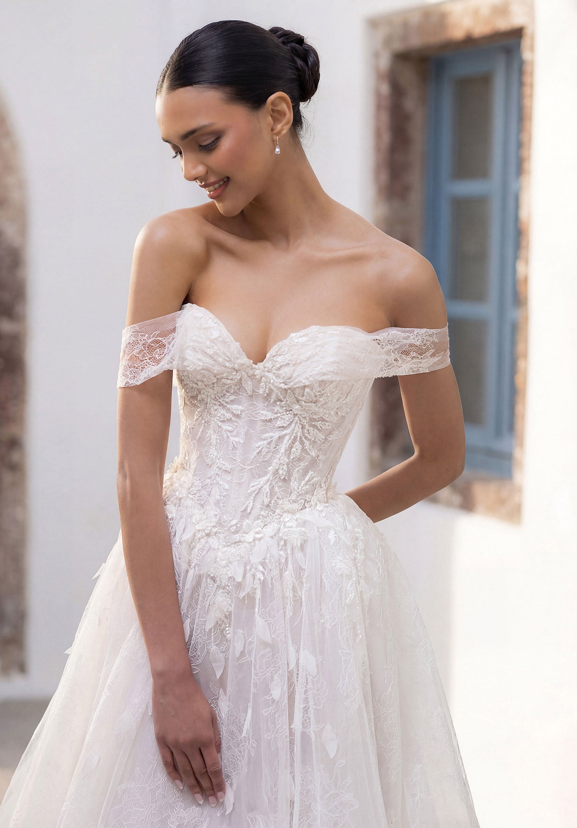 morilee-temperley-brautkleid-a-linie-aus-chantilly-spitze image 2